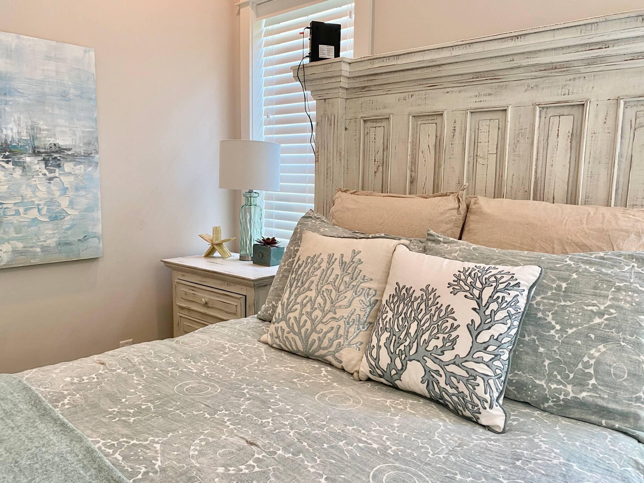 LAKESIDE AT BLUE MOUNTAIN BEACH - Residential