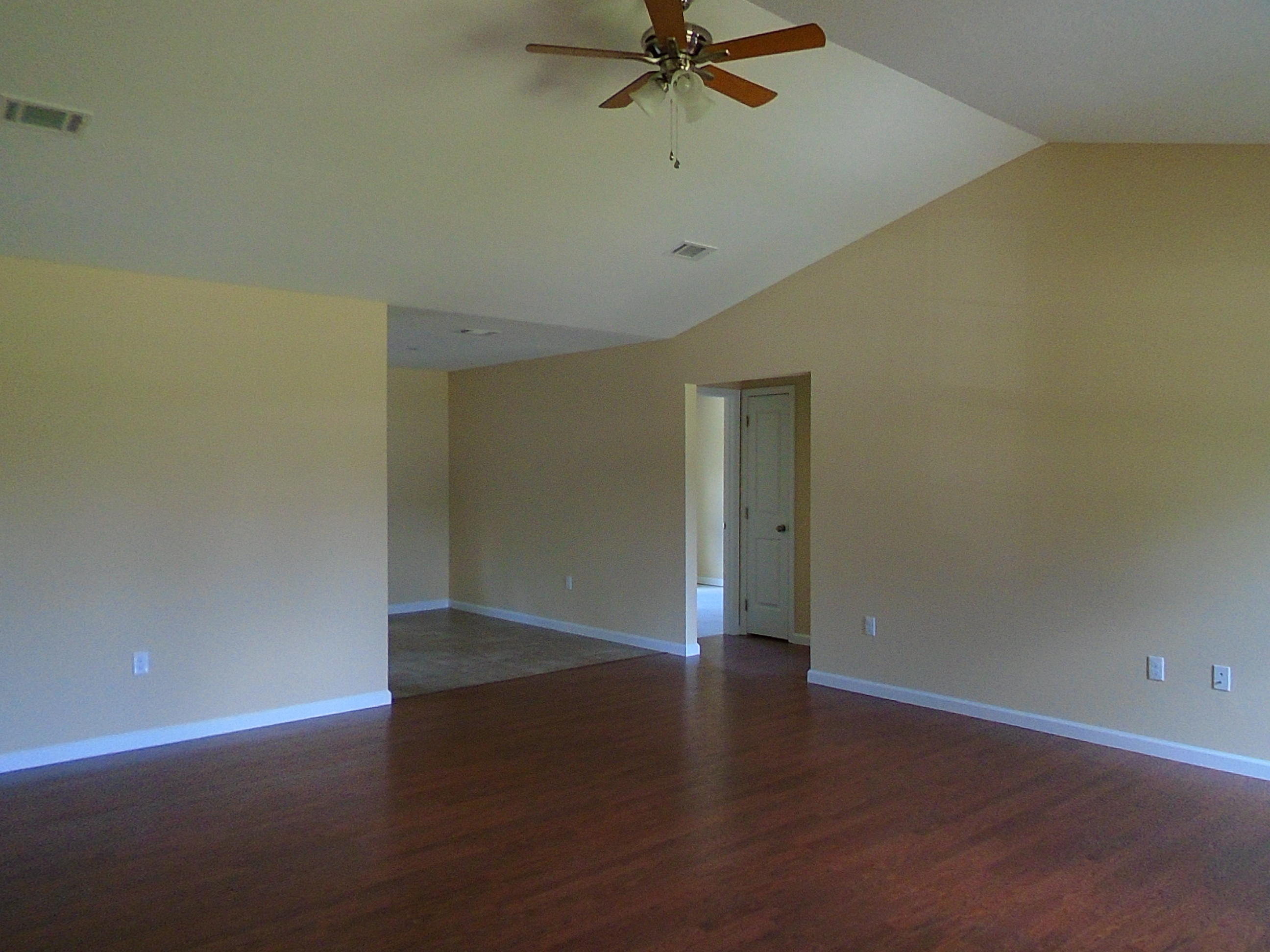 SPRING HILL ESTATES - Residential