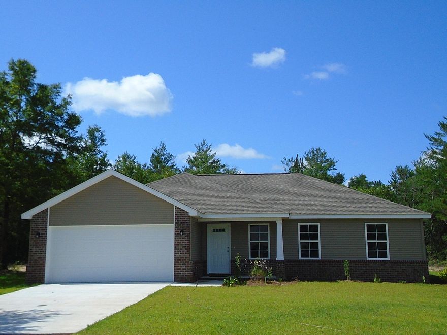 GREAT NEW CONSTRUCTION LOCATED CENTRALLY IN MOSSY HEAD. HOME SITS ON A CORNER LOT LOCATED IN SPRING HILL ESTATES. HOMES INCLUDES 1497 SQUARE FEET AND INCLUDES A LARGE MASTER SUITE WITH TREY CEILINGS AND ALL THE EXTRAS TO MAKE THIS YOUR FOREVER HOME. MASTER INCLUDES A LARGE MASTER BATH AS WELL AS A WALK IN CLOSET. HOME HAS A SPLIT FLOOR PLAN WITH 2 ADDITIONAL BEDROOMS PERFECT SIZE FOR ANY FAMILY. HOME HAS A OPEN KITCHEN DINING WITH TONS OF CABINETS AND PANTRY AS WELL AS VAULTED CEILINGS IN THE LIVING ROOM. HOME INCLUDES A 2 CAR GARAGE AND LARGE UTILITY. HURRY AND PICK YOUR COLORS NOW!