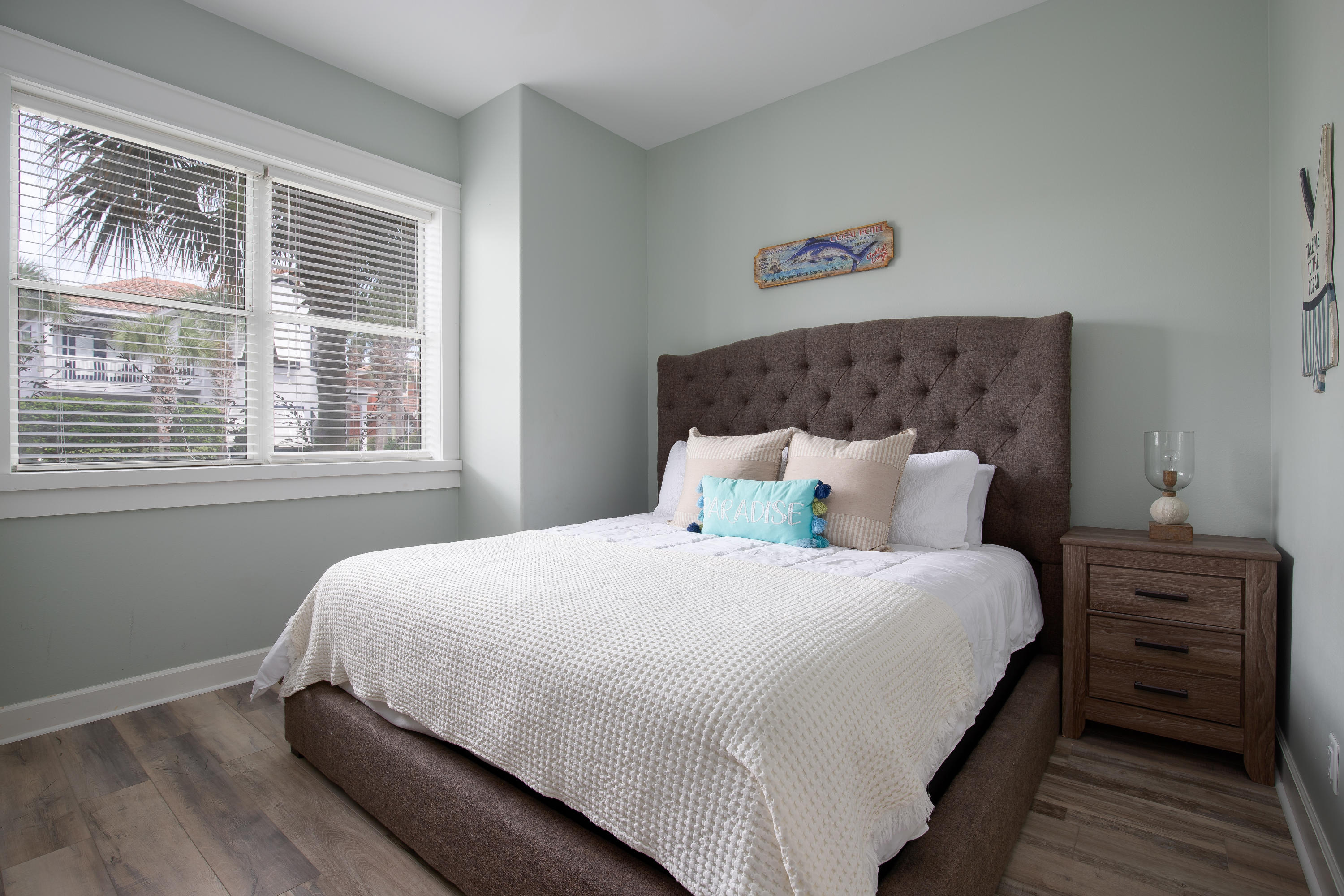 EMERALD WATERS - Residential