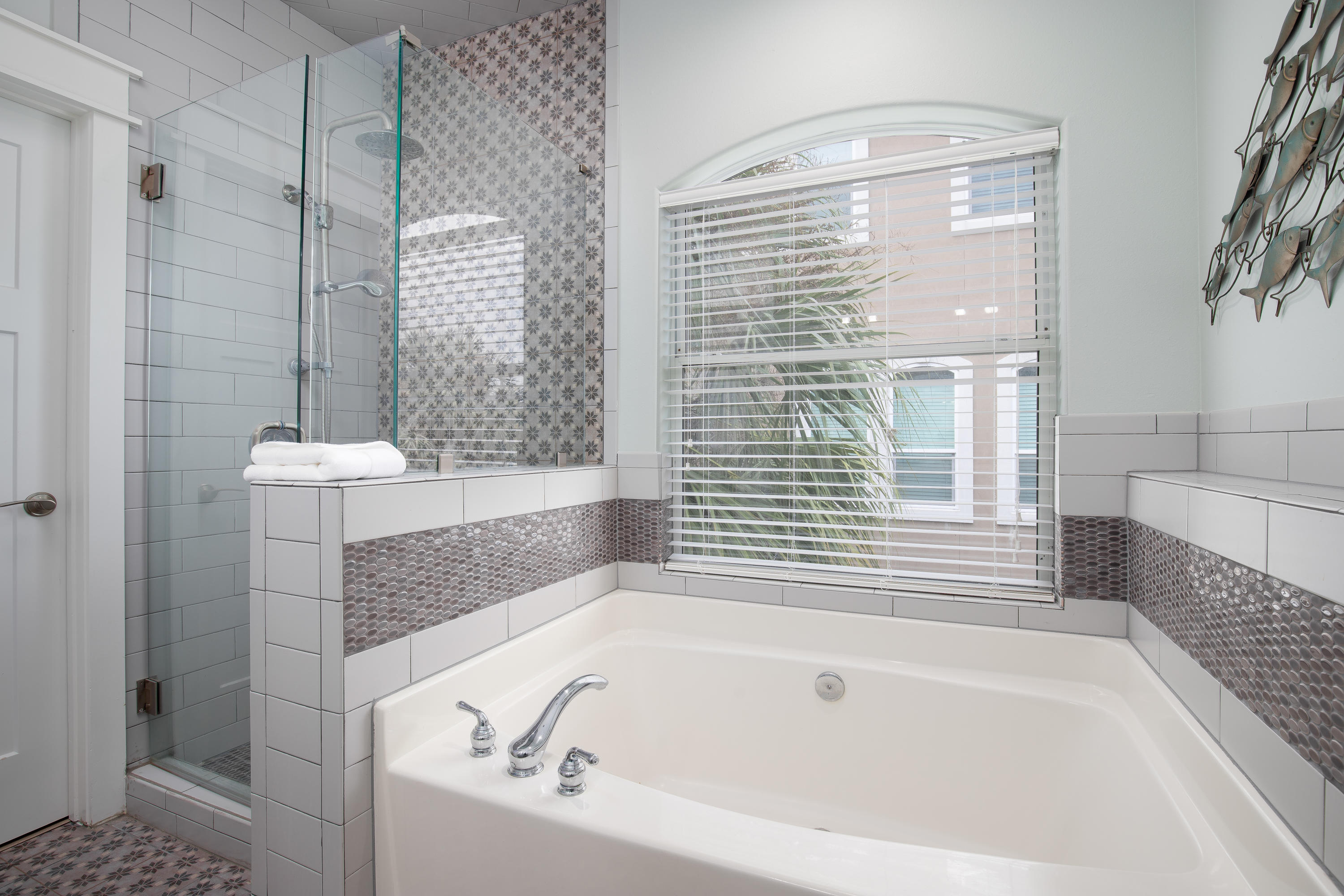 EMERALD WATERS - Residential