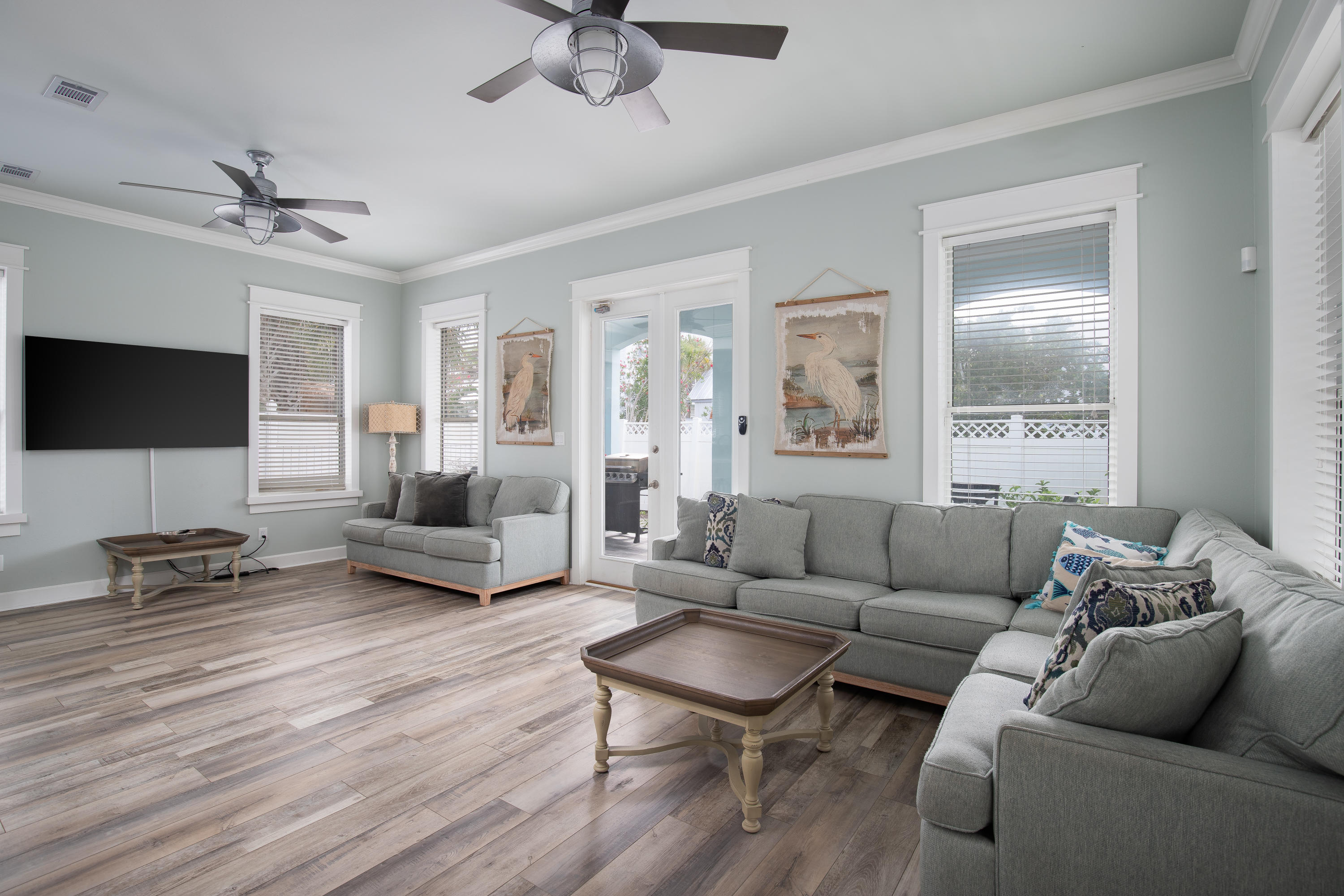 EMERALD WATERS - Residential