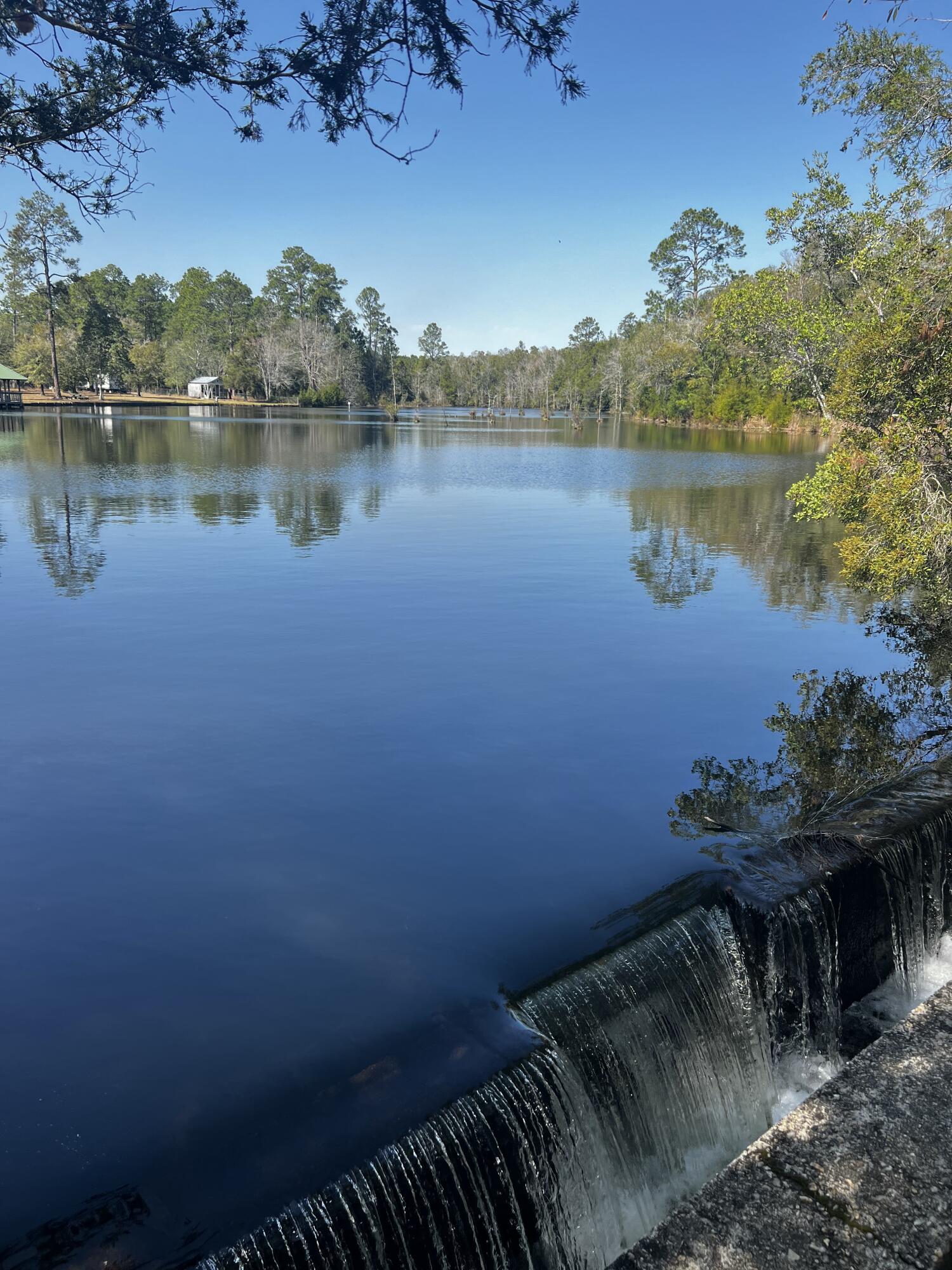 DEER LAKE ESTATES - Land
