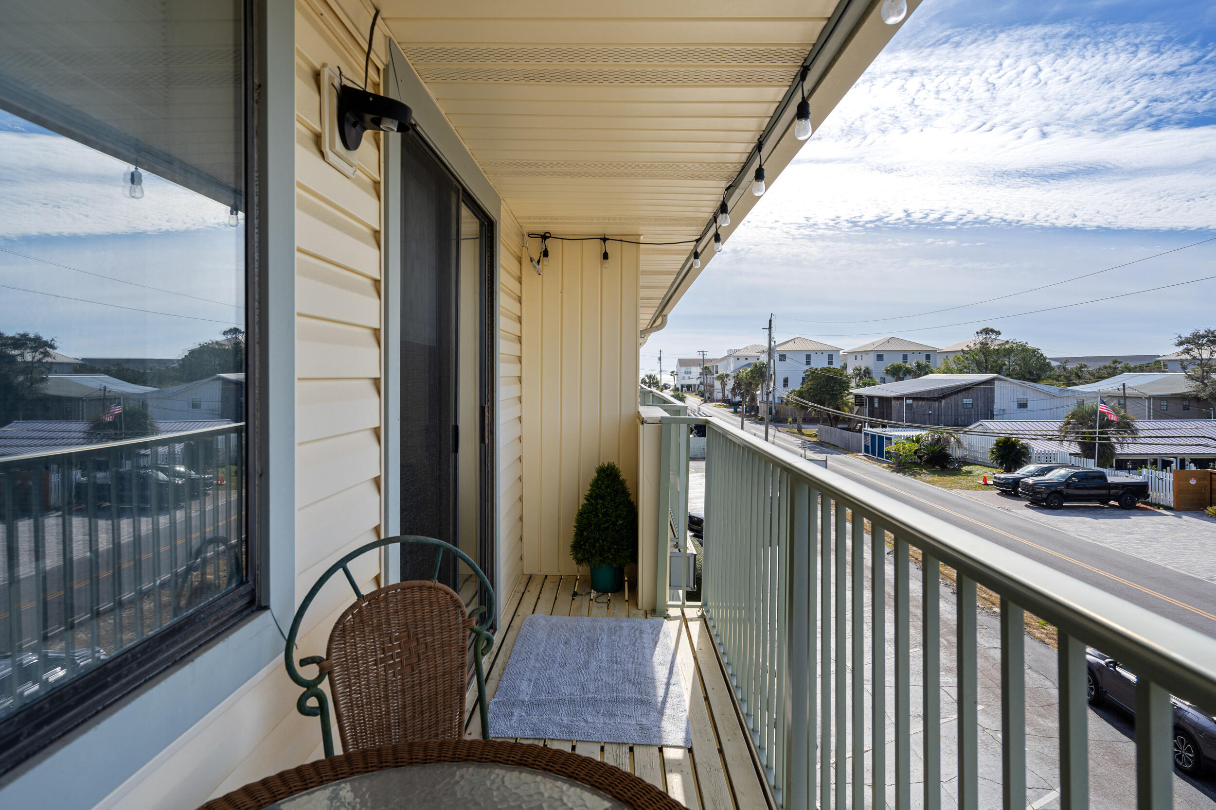 SANDPRINTS CONDO - Residential