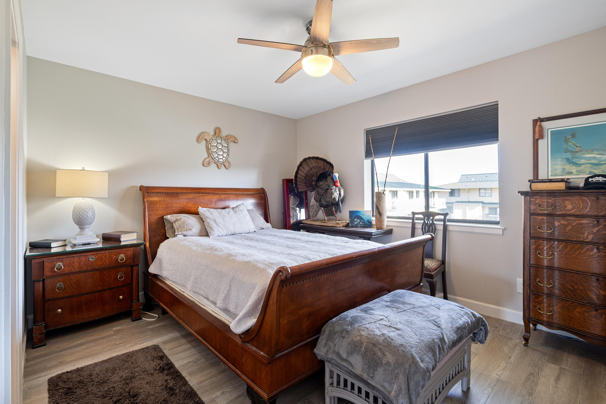 SANDPRINTS CONDO - Residential