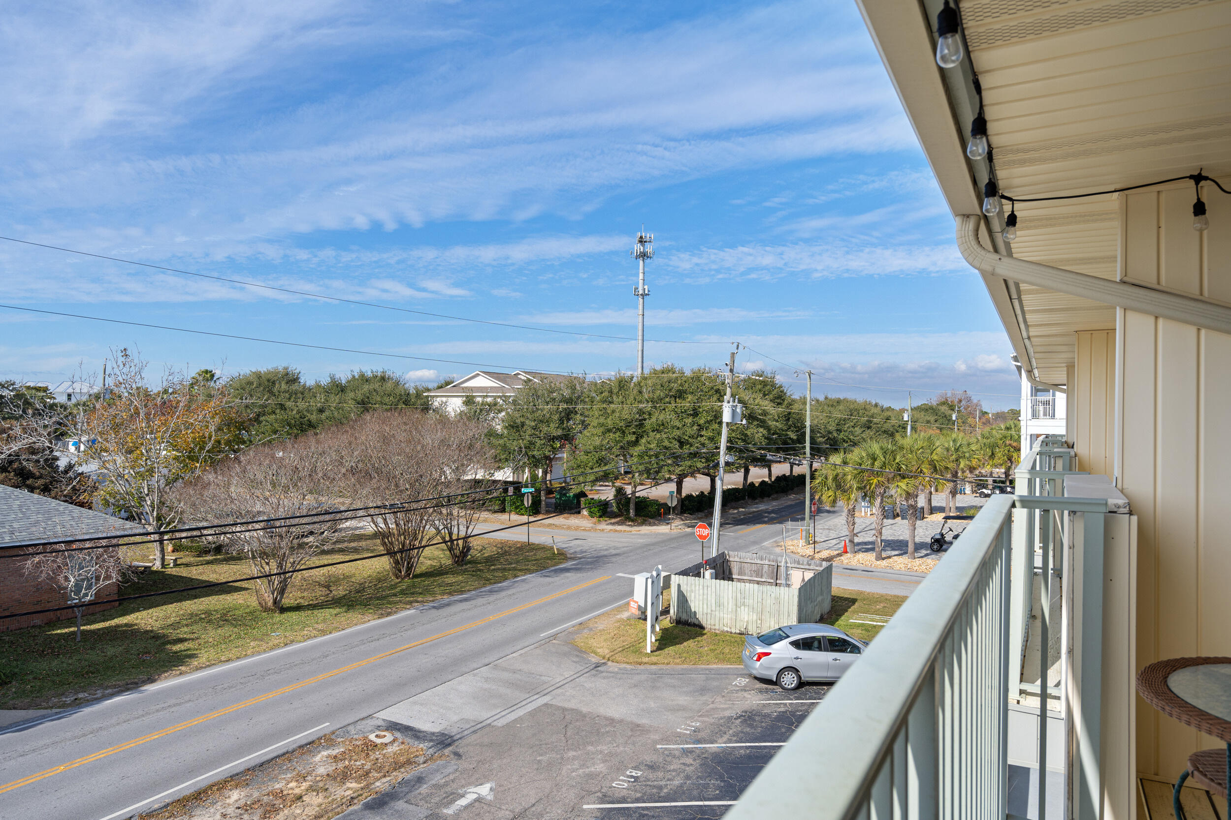 SANDPRINTS CONDO - Residential