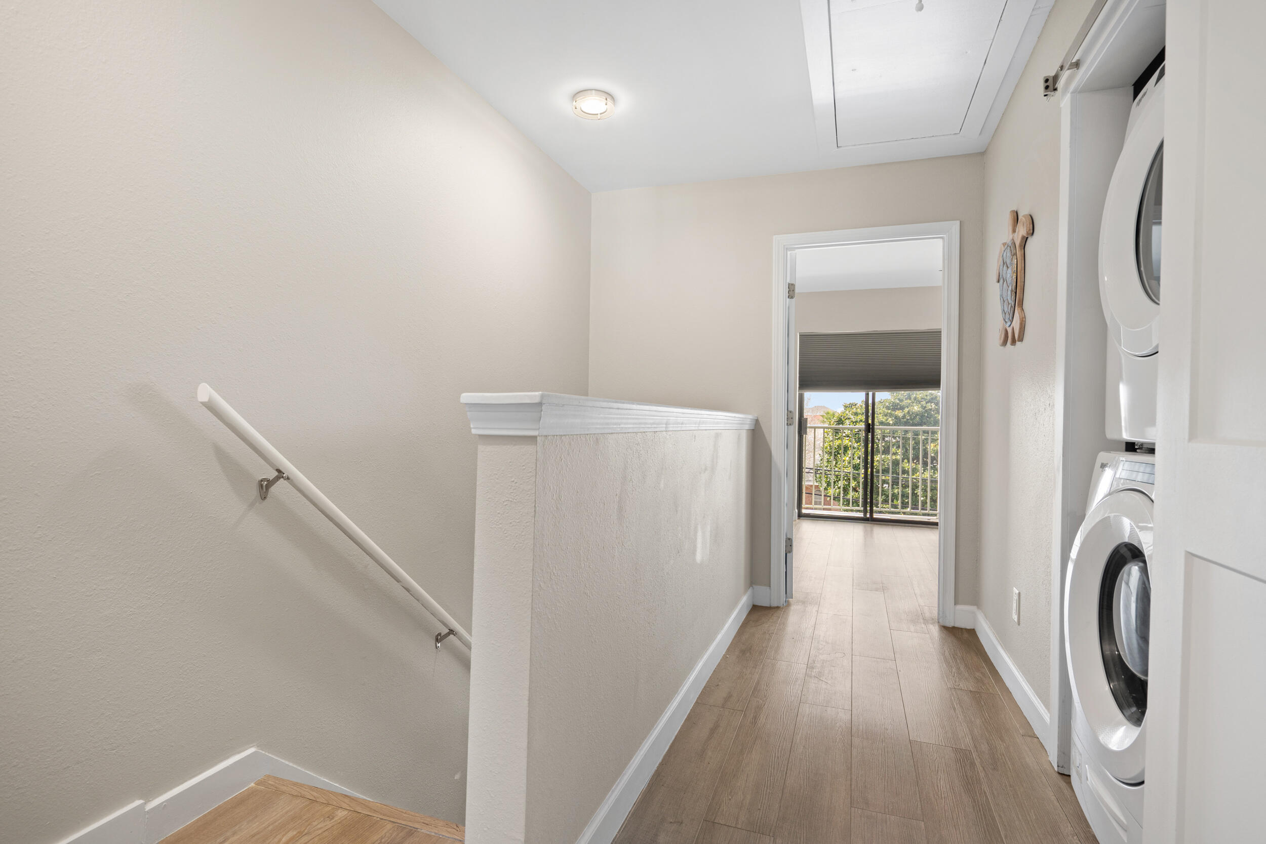 SANDPRINTS CONDO - Residential