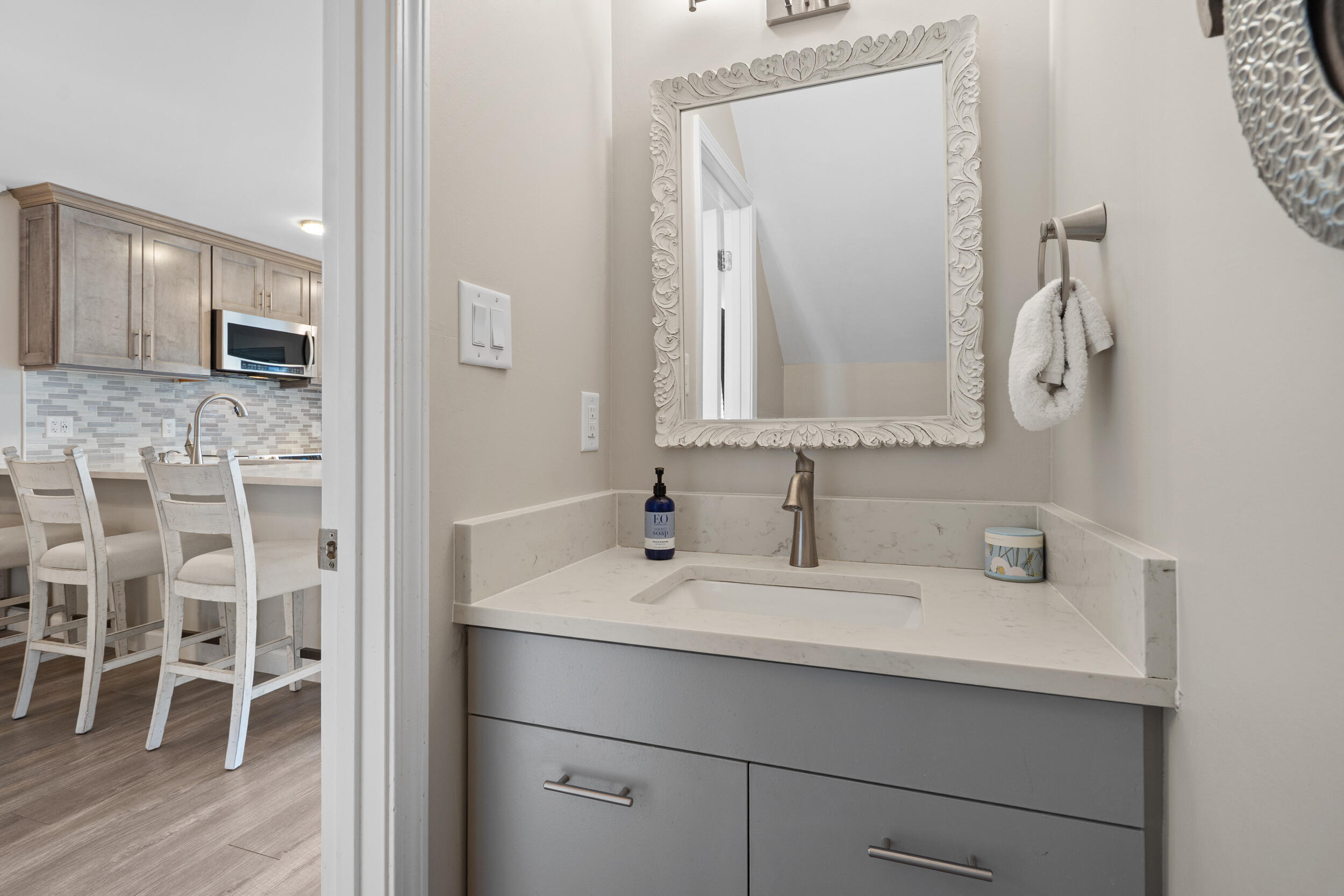 SANDPRINTS CONDO - Residential