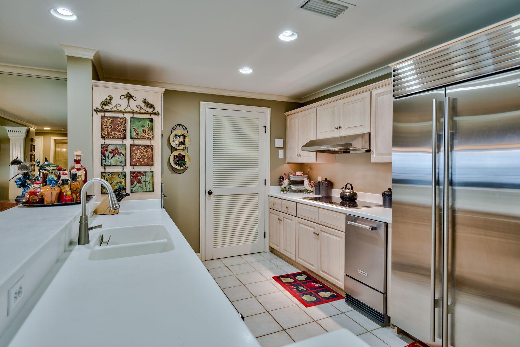 SOUTHWINDS III AT SANDESTIN - Residential