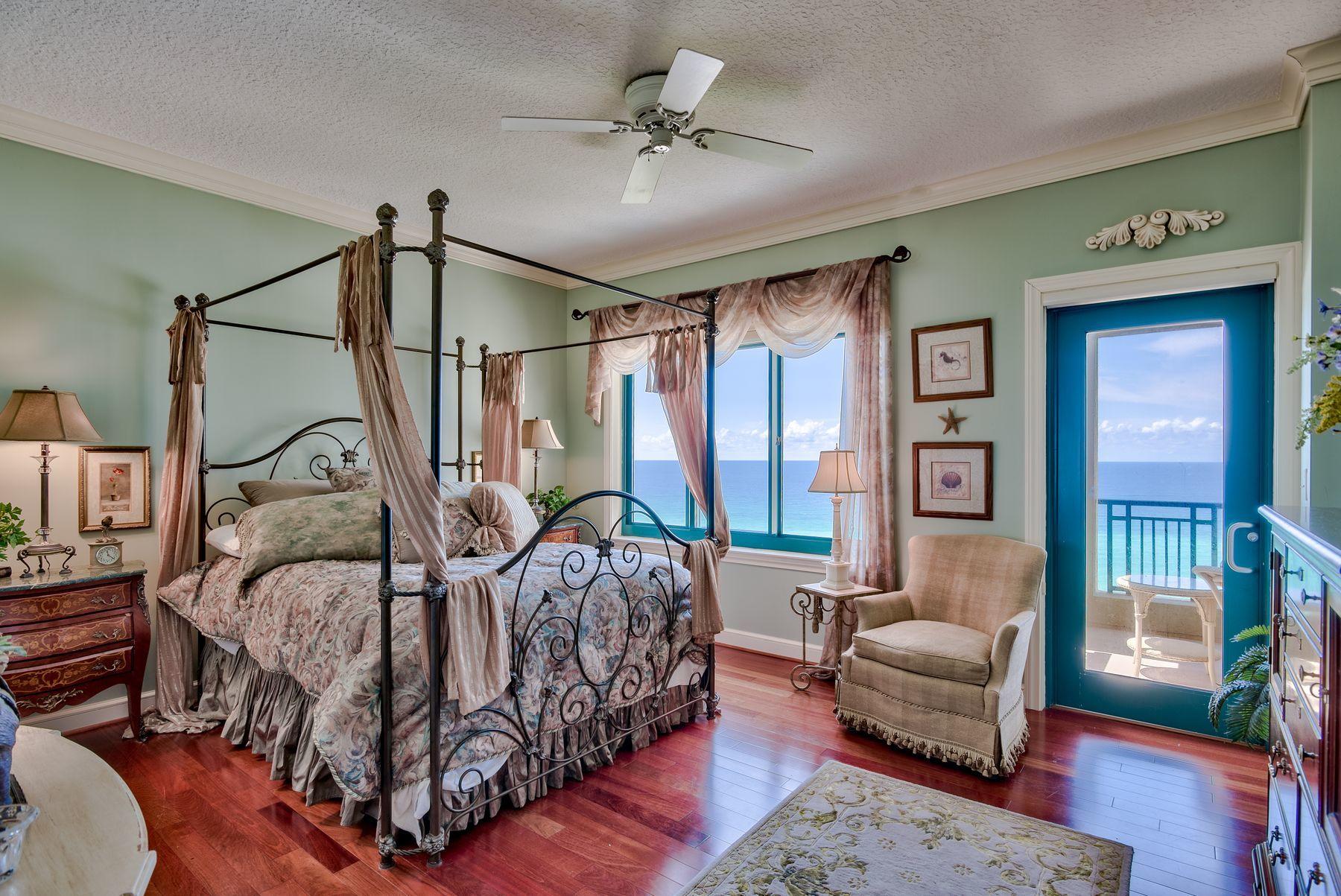 SOUTHWINDS III AT SANDESTIN - Residential