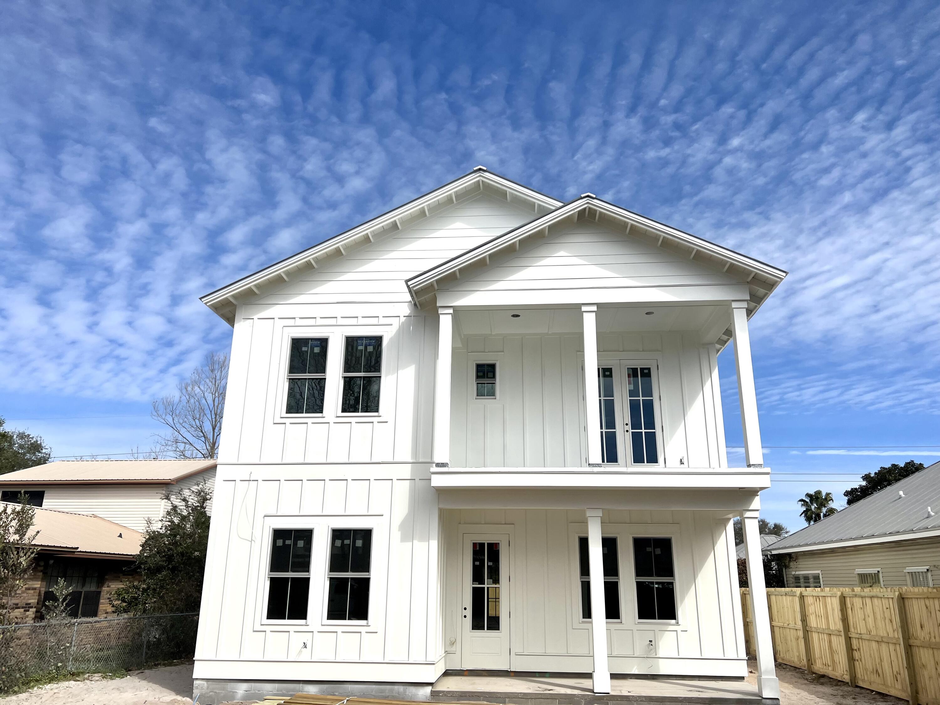 CRYSTAL BEACH - Residential