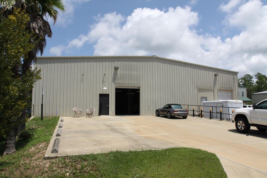 Back on the market- Buyer couldn't pull the trigger! This 10,400 sf building sits on .73 acres in Santa Rosa Beach and is one of the few properties in the south end of the county that has LOADING DOCKS. This building is in excellent condition and the entire space has HVAC as well as class''A'' office space. Santa Rosa Beach Business Center is conveniently located near Sandestin, The Beaches of South Walton, Freeport, etc with direct access to Hwy 98, 30-A and Hwy 331. Seller financing available. Buyer to verify.