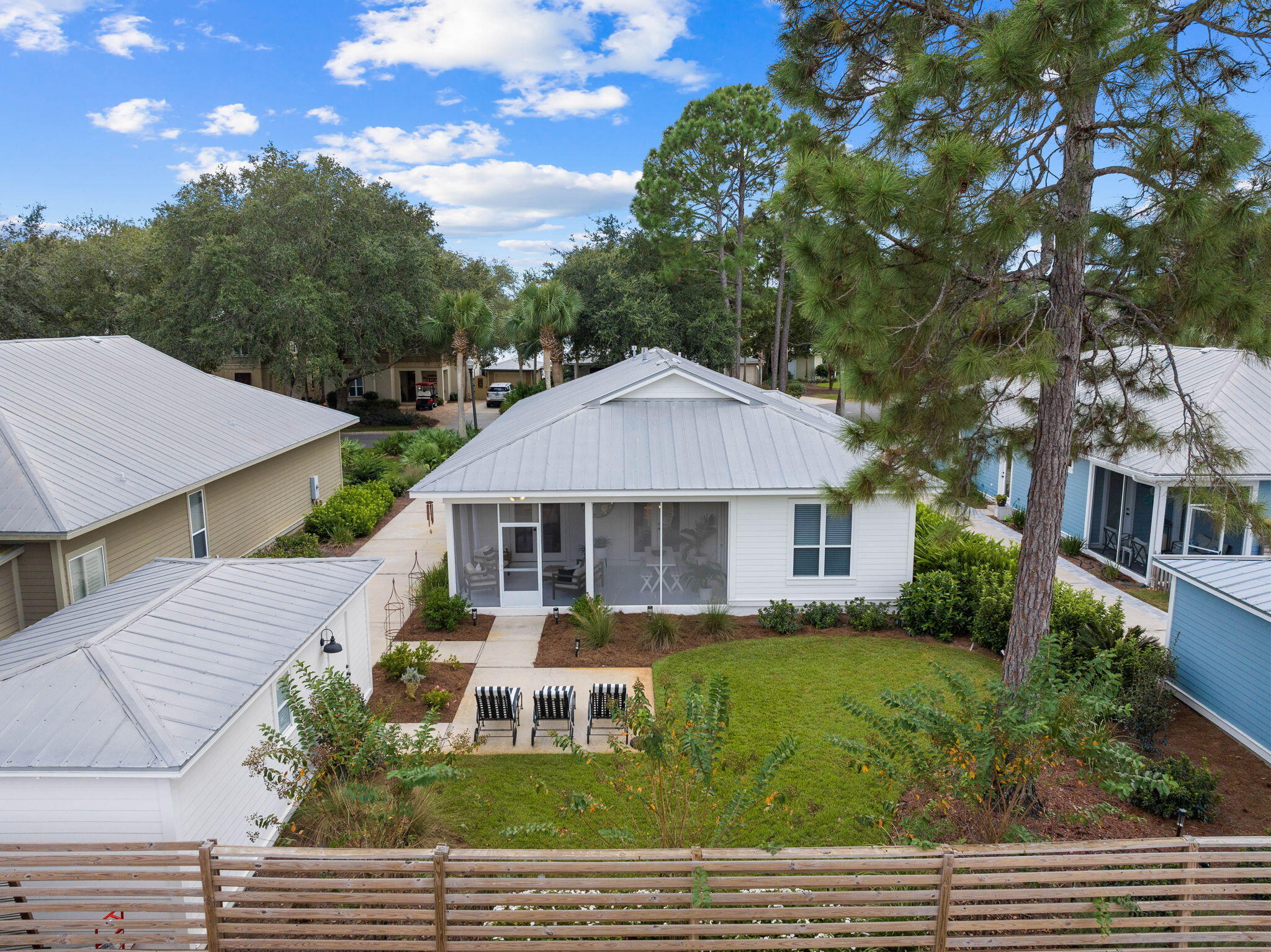 CRYSTAL LAKE II AT SANDESTIN - Residential