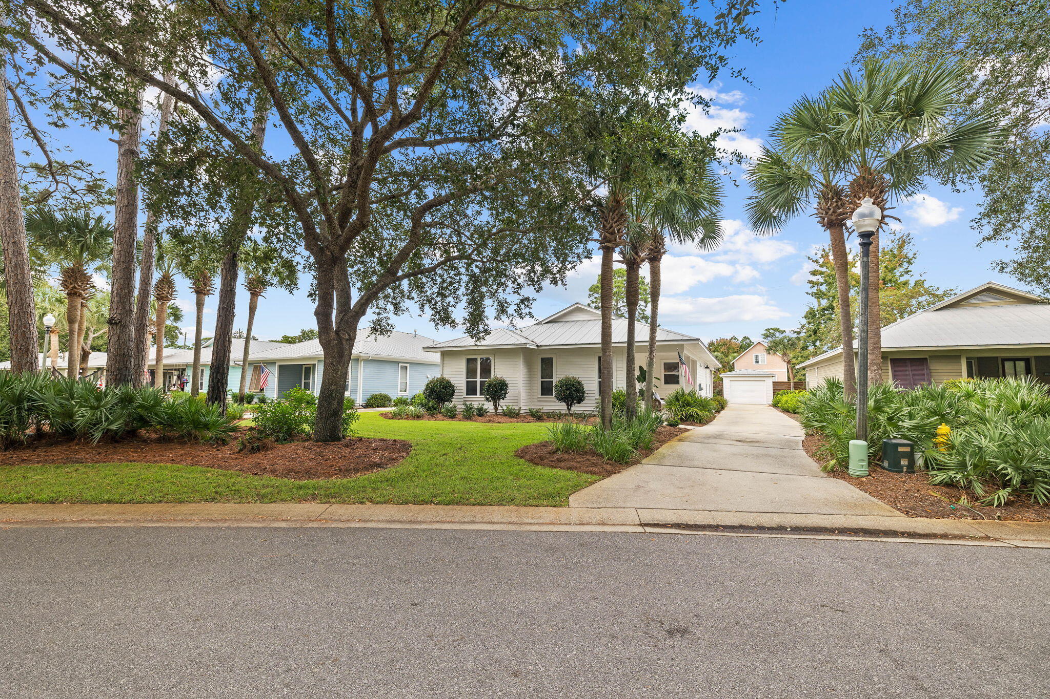 CRYSTAL LAKE II AT SANDESTIN - Residential