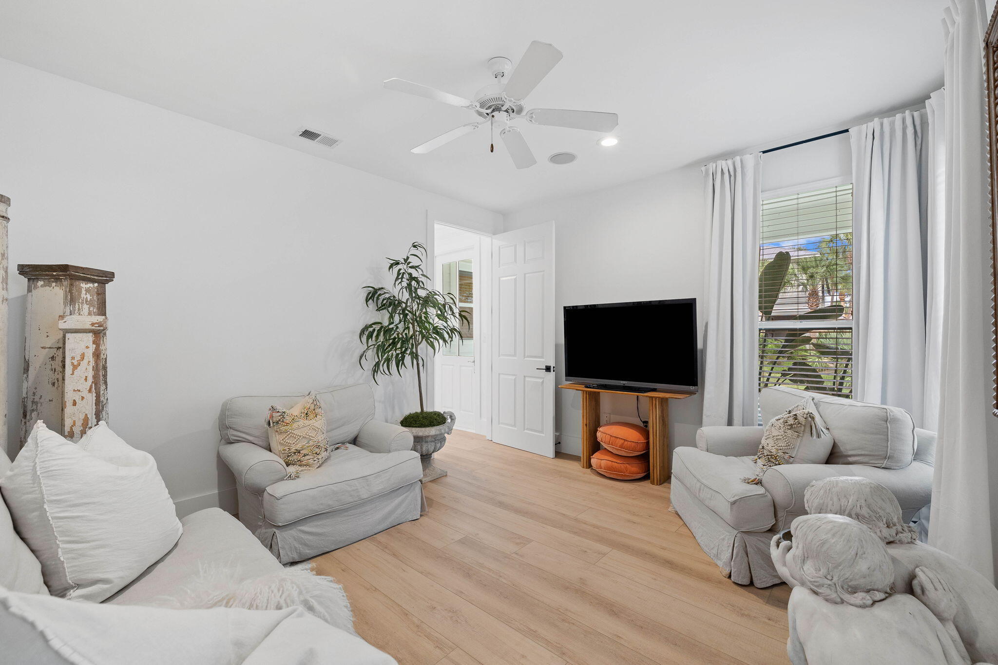 CRYSTAL LAKE II AT SANDESTIN - Residential