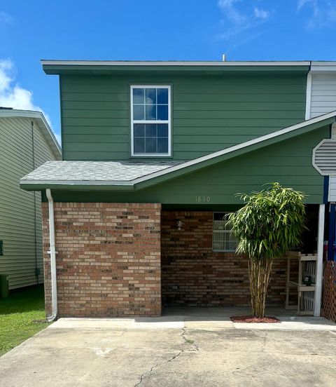 A home in Fort Walton Beach