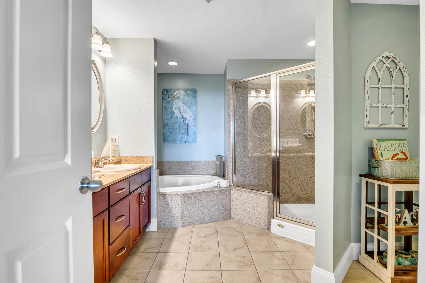 Laketown Wharf - Residential