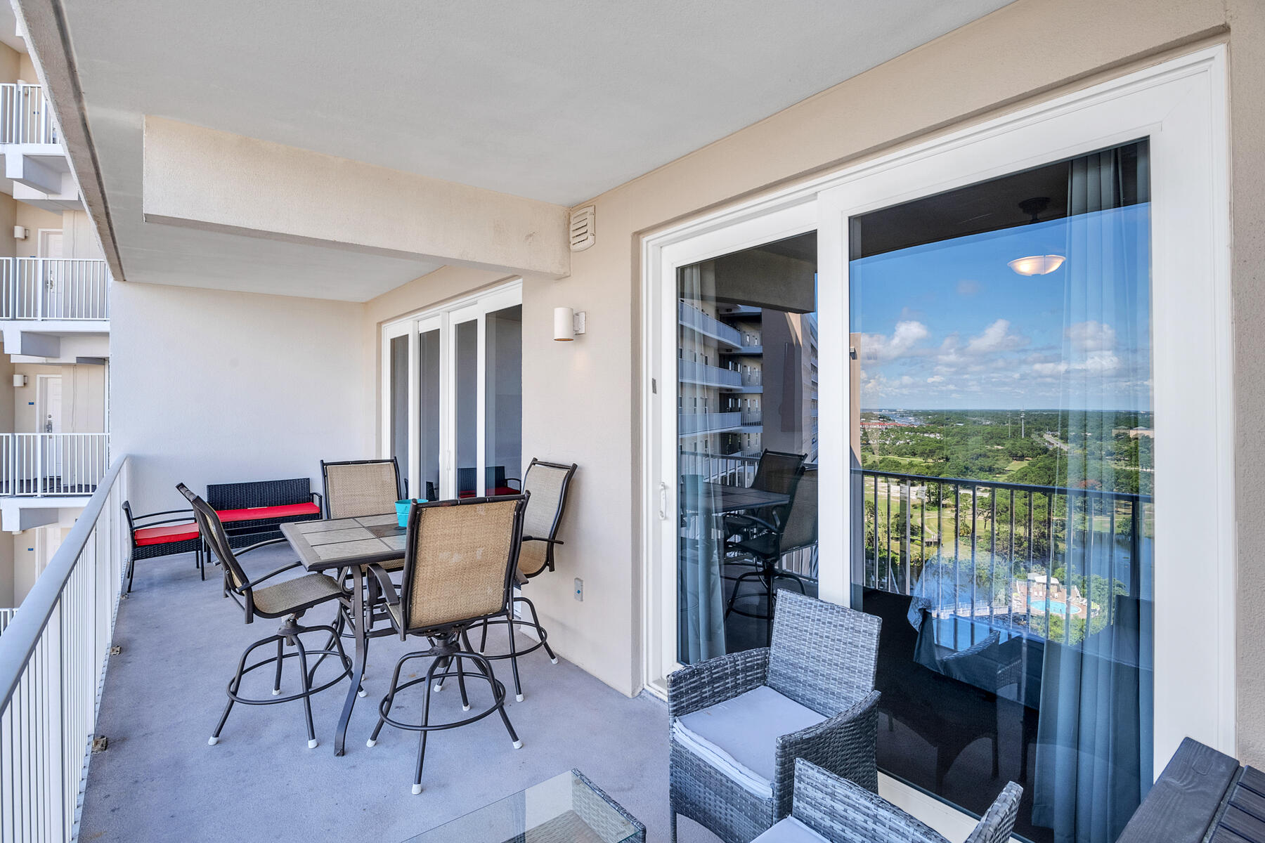 Laketown Wharf - Residential