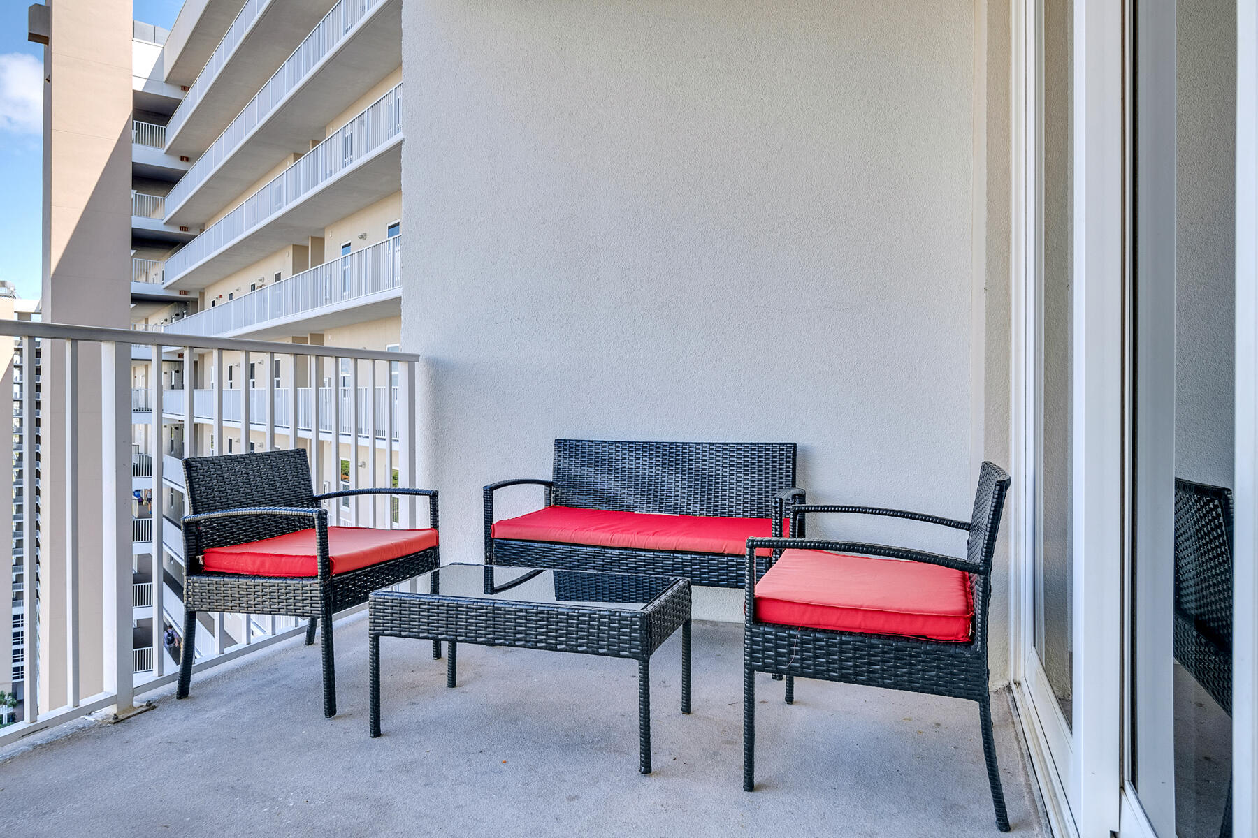 Laketown Wharf - Residential