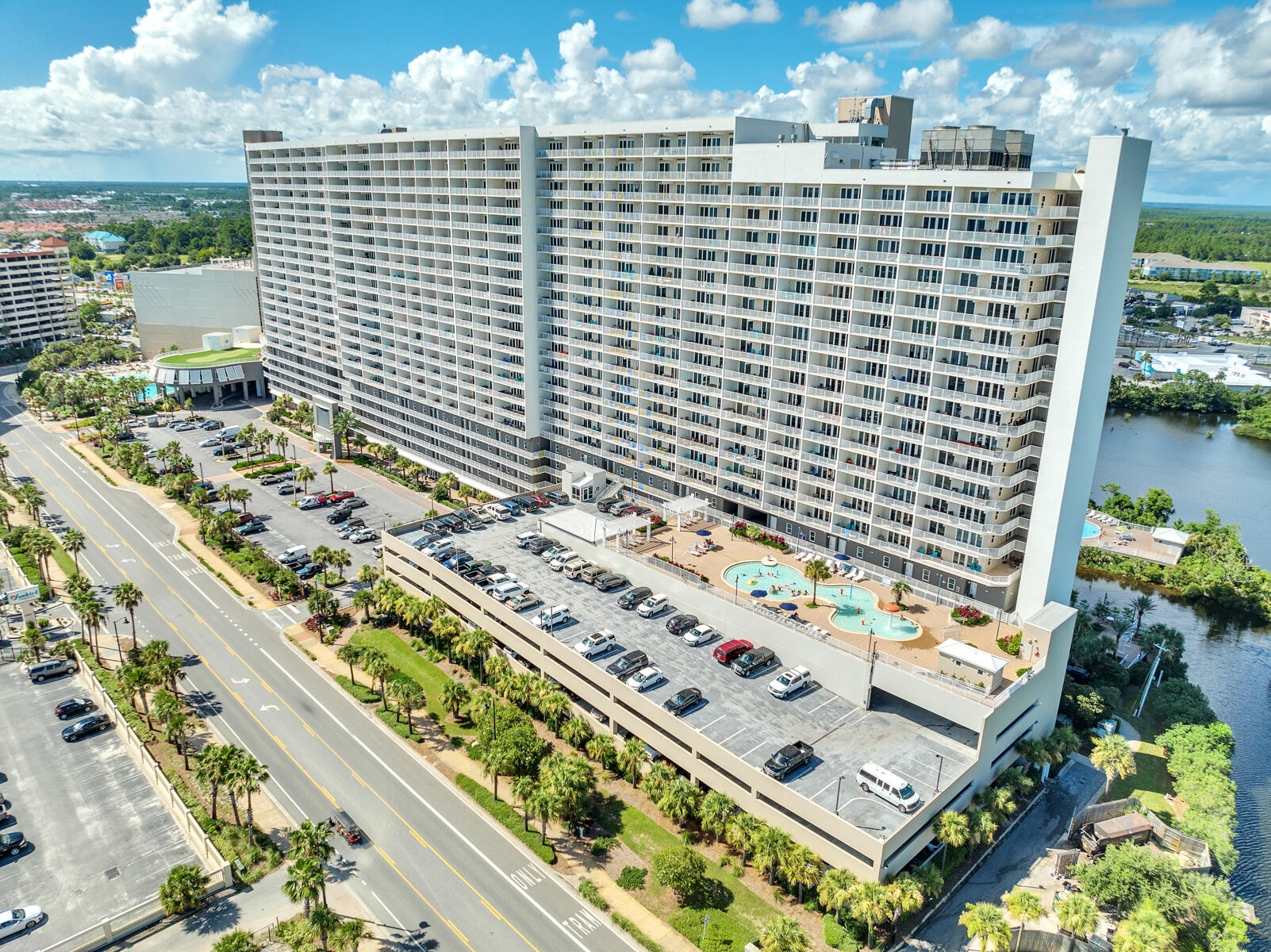 Laketown Wharf - Residential