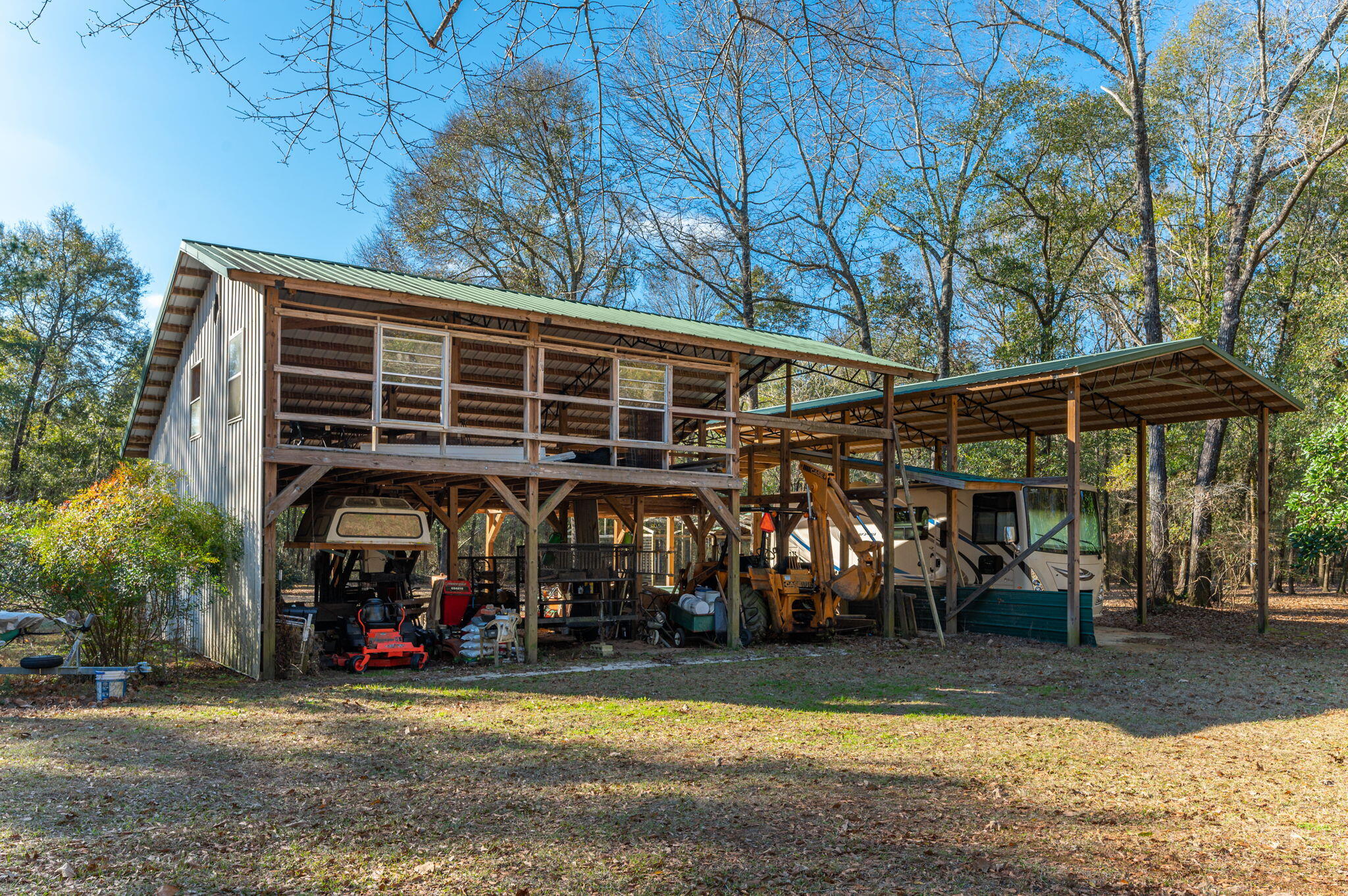 CRESTVIEW SUBURB (231000.00) - Residential