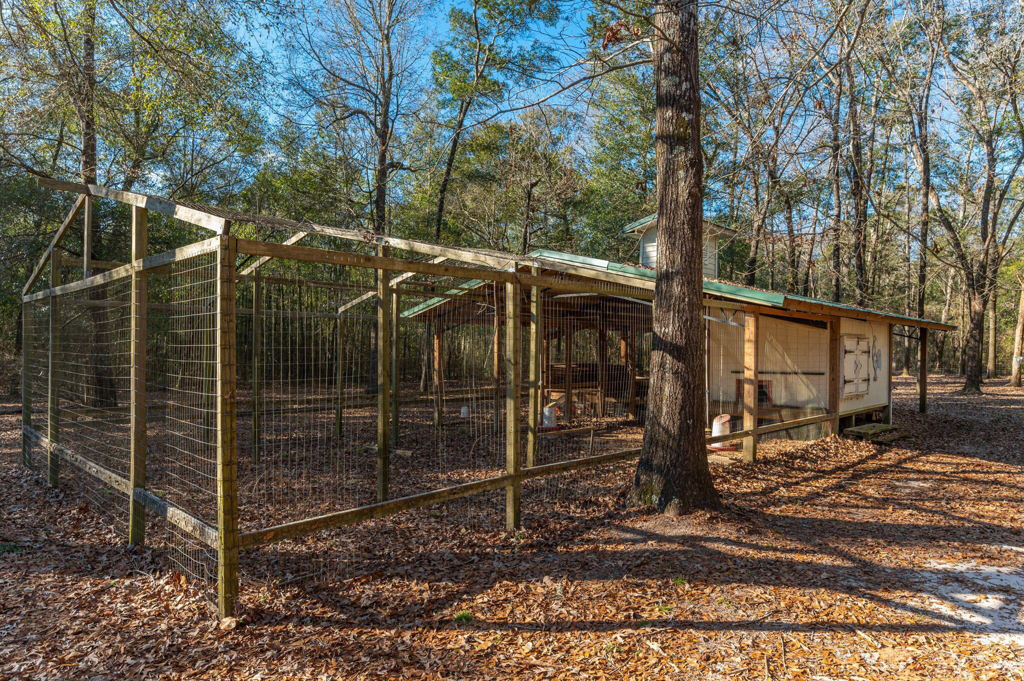 CRESTVIEW SUBURB (231000.00) - Residential