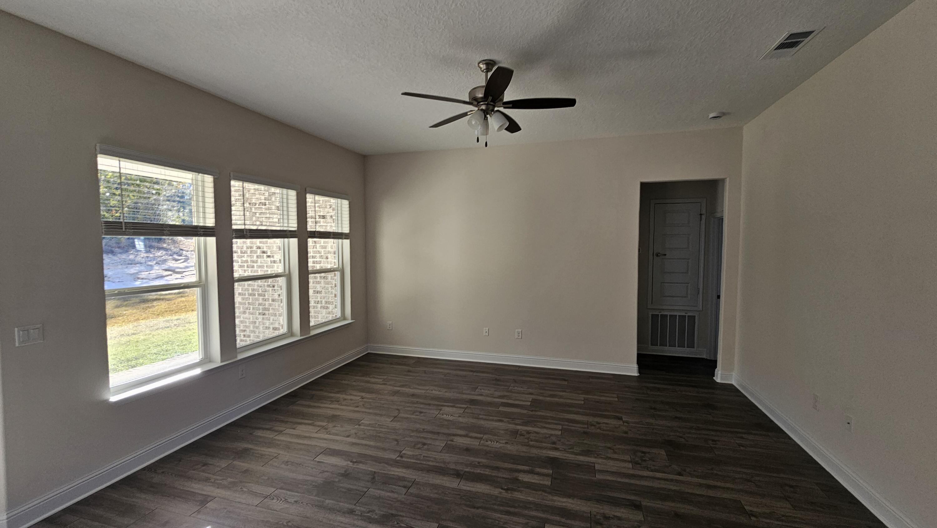 Nature Lake - Residential