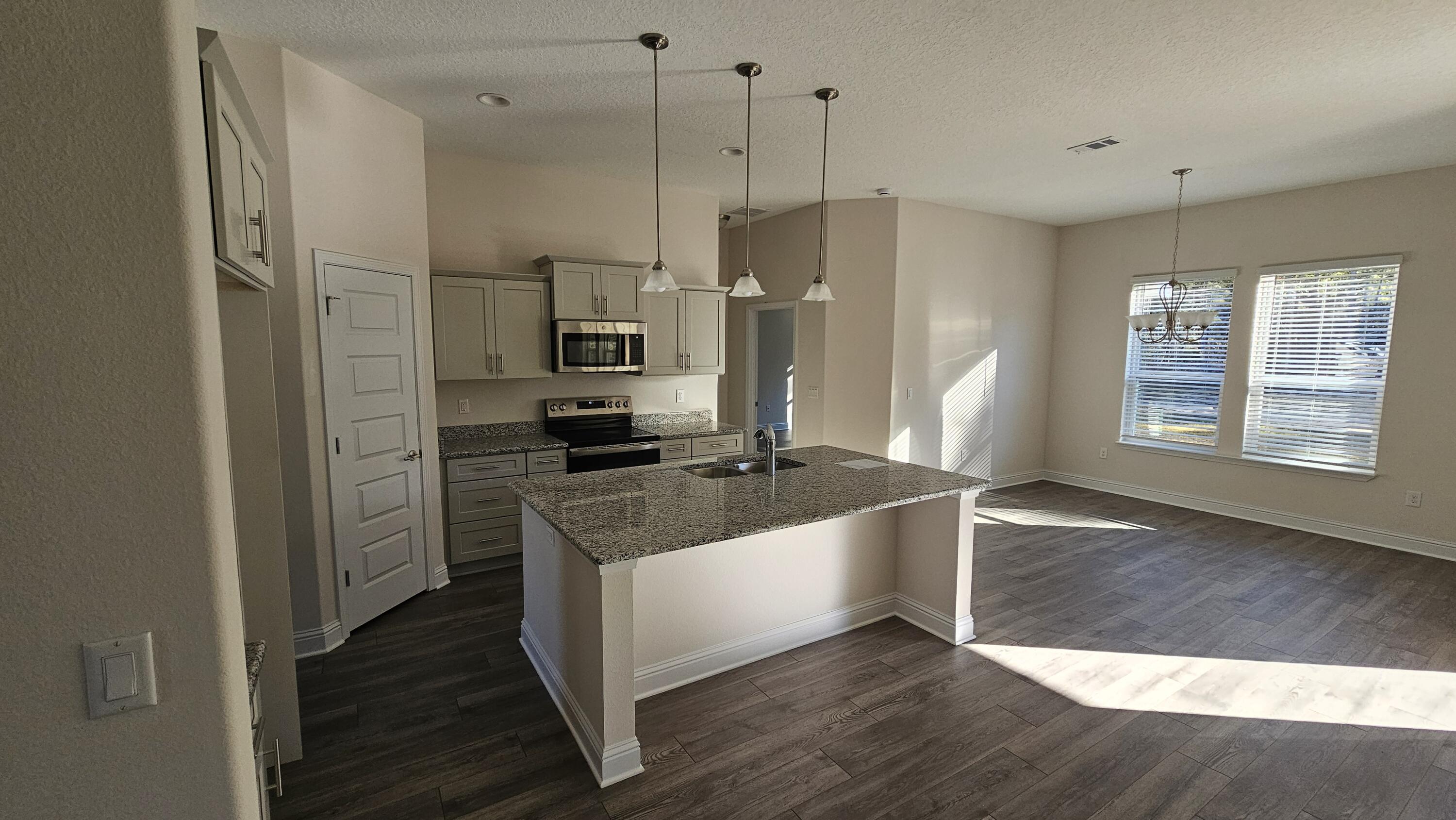 Nature Lake - Residential