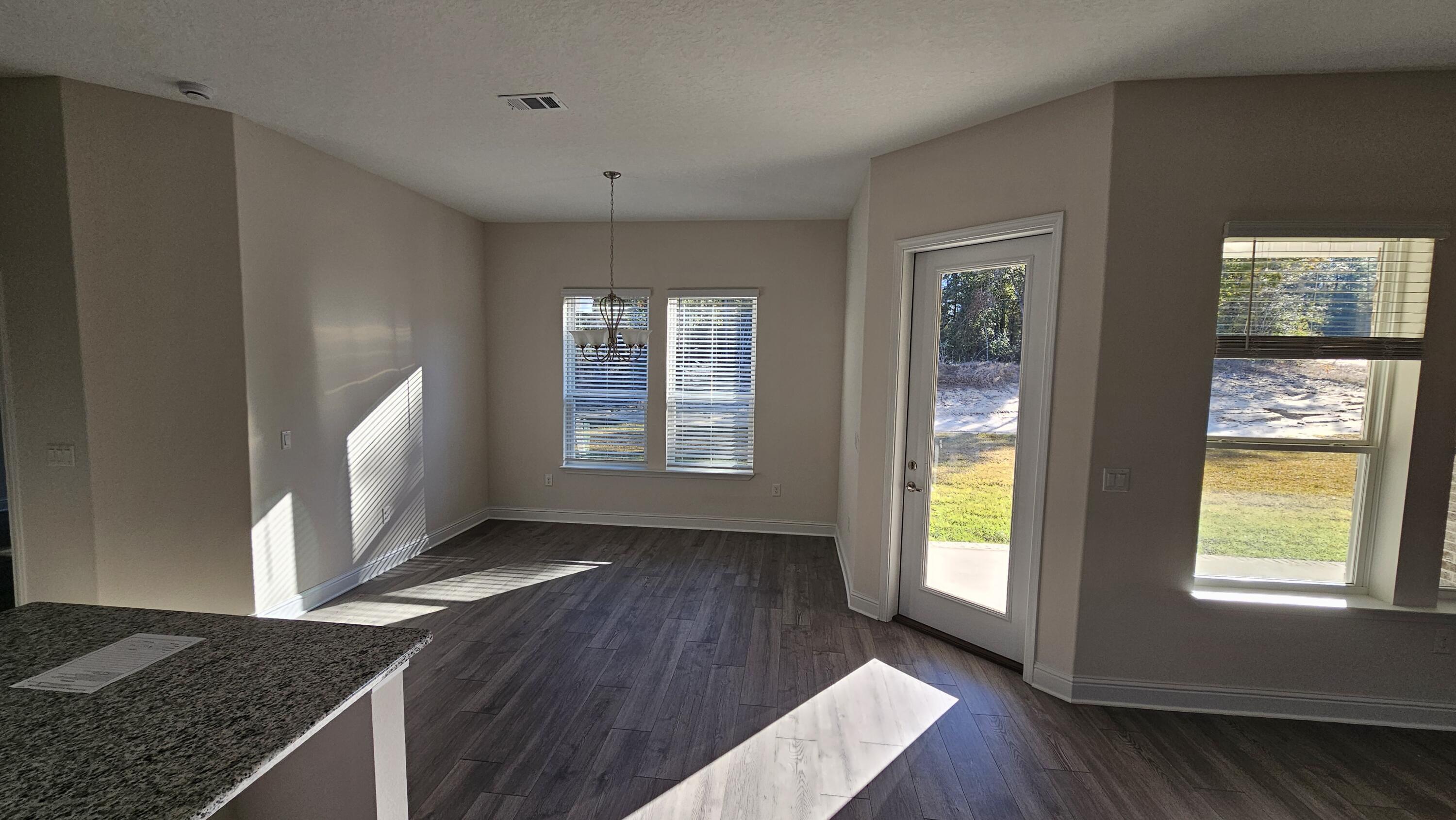 Nature Lake - Residential