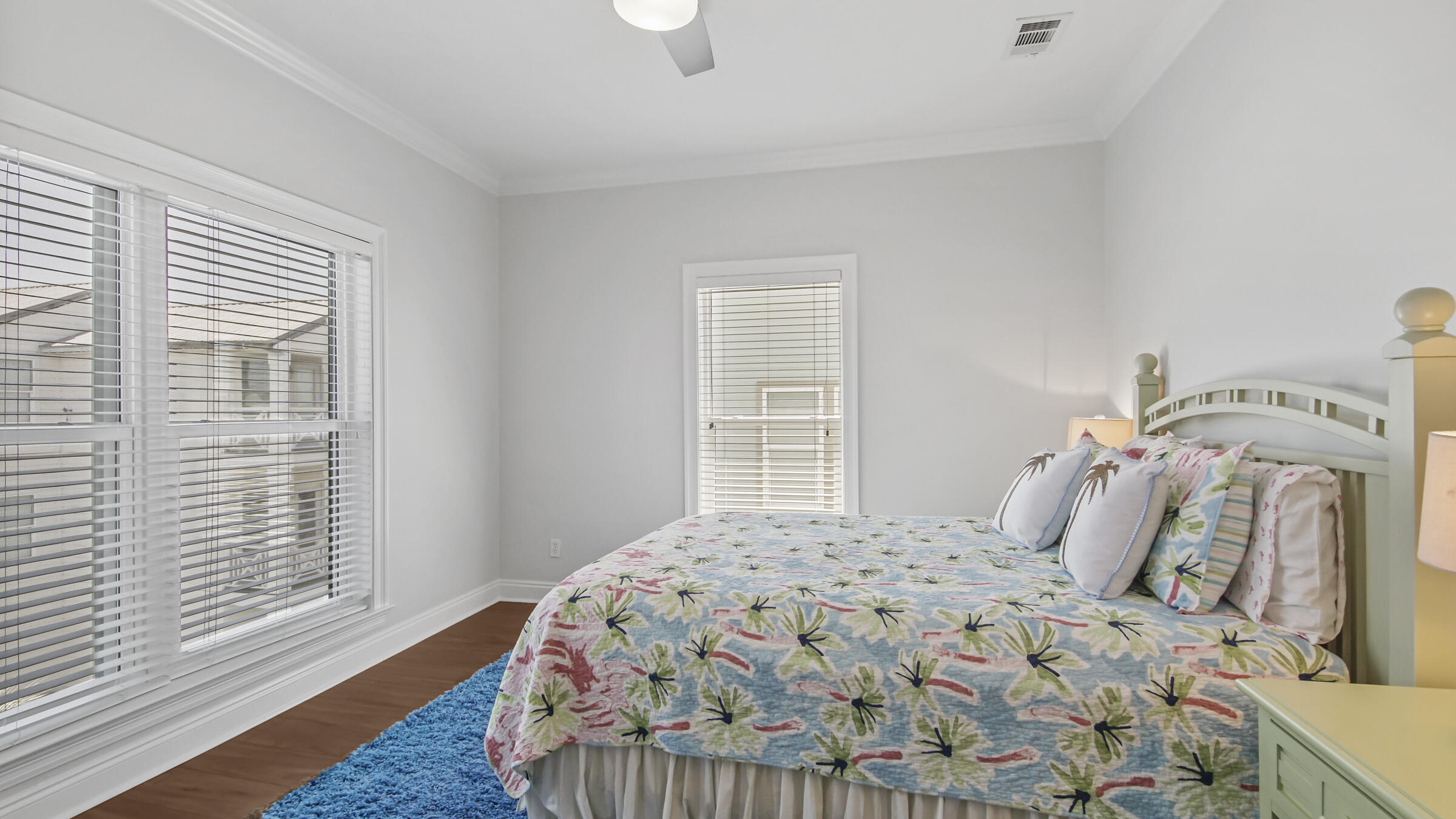 LAGUNA BEACH ESTATES 2ND ADDN - Residential