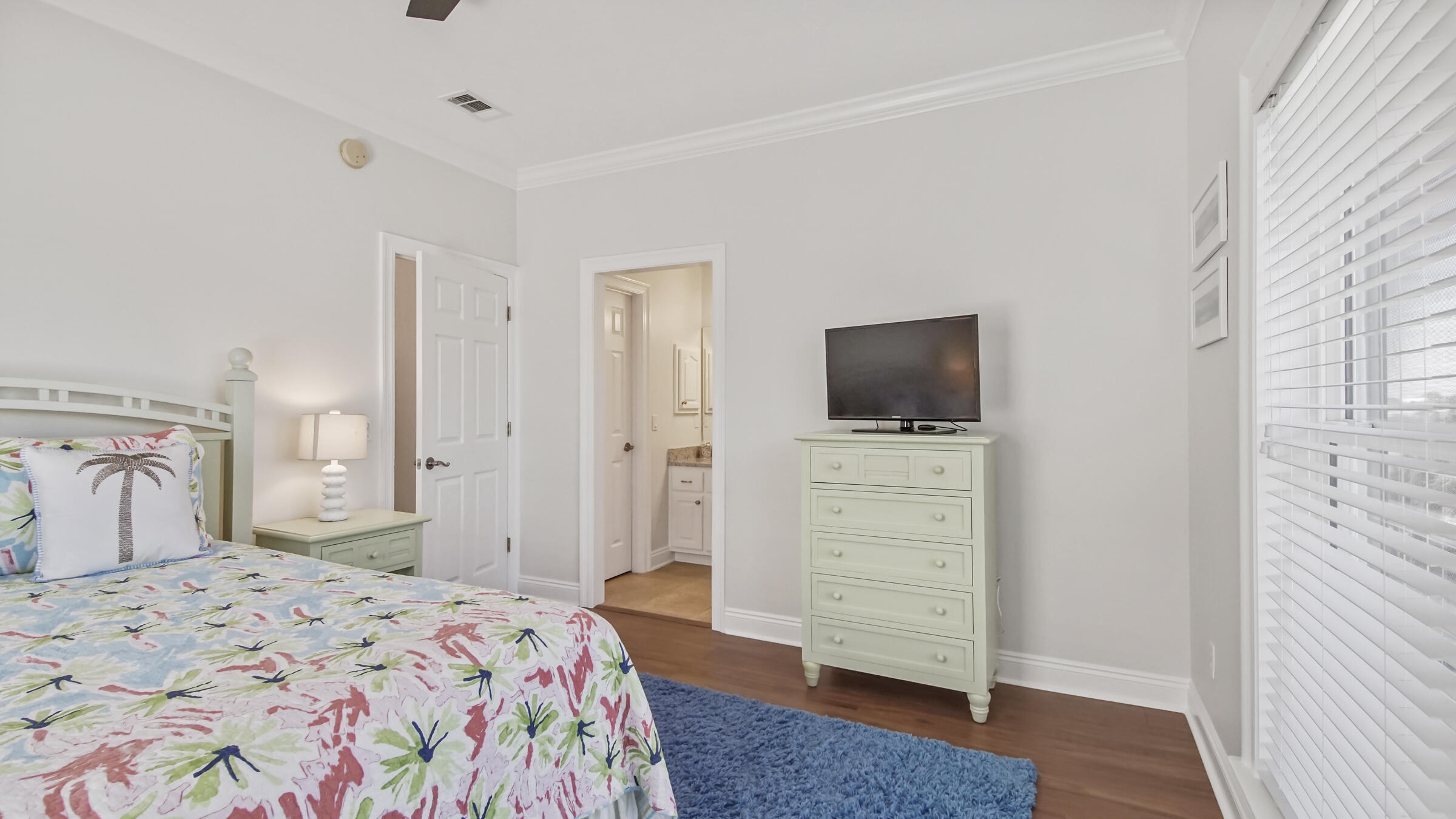 LAGUNA BEACH ESTATES 2ND ADDN - Residential