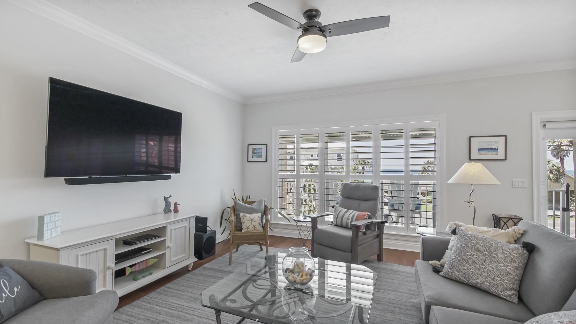 LAGUNA BEACH ESTATES 2ND ADDN - Residential