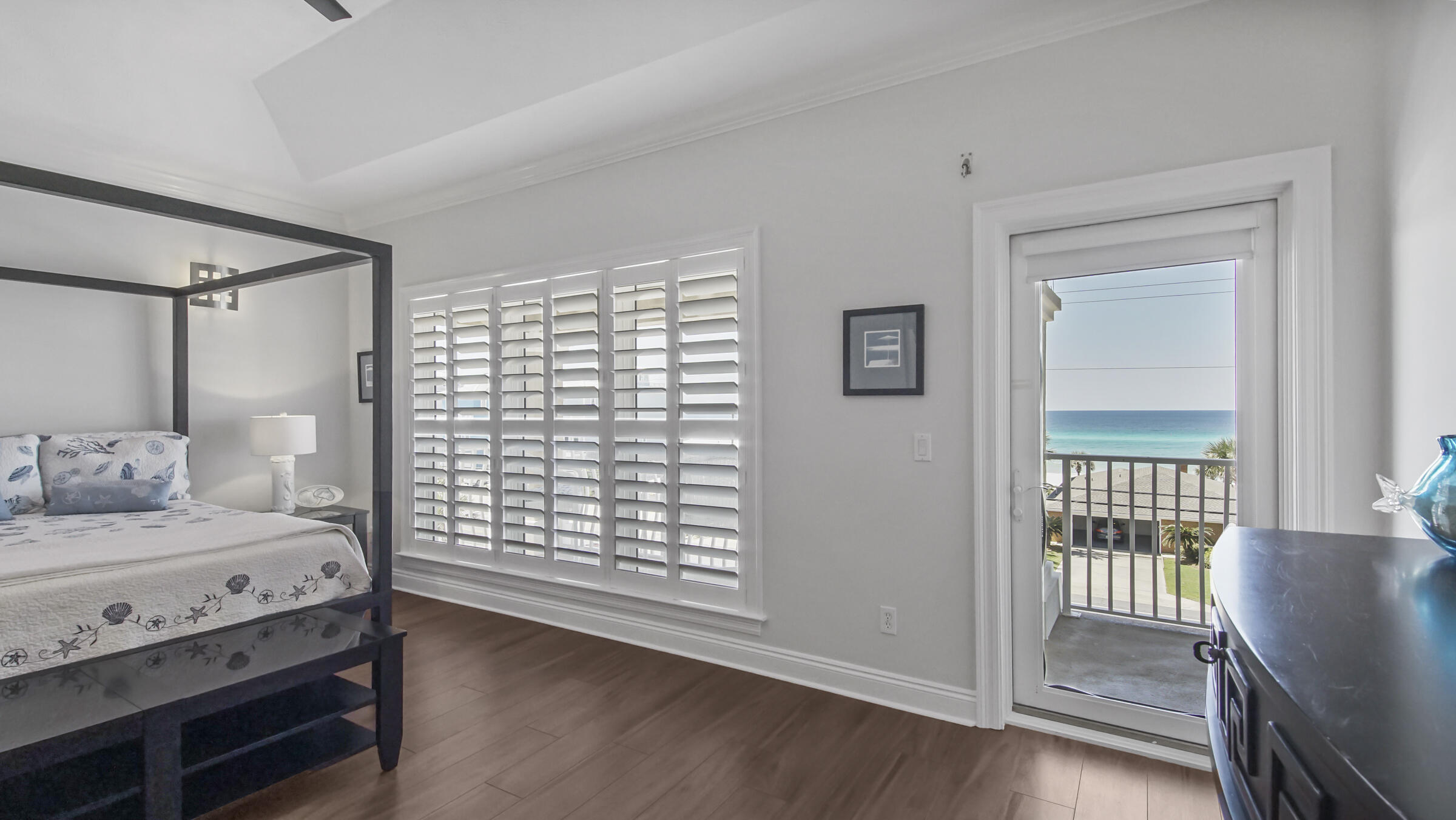 LAGUNA BEACH ESTATES 2ND ADDN - Residential