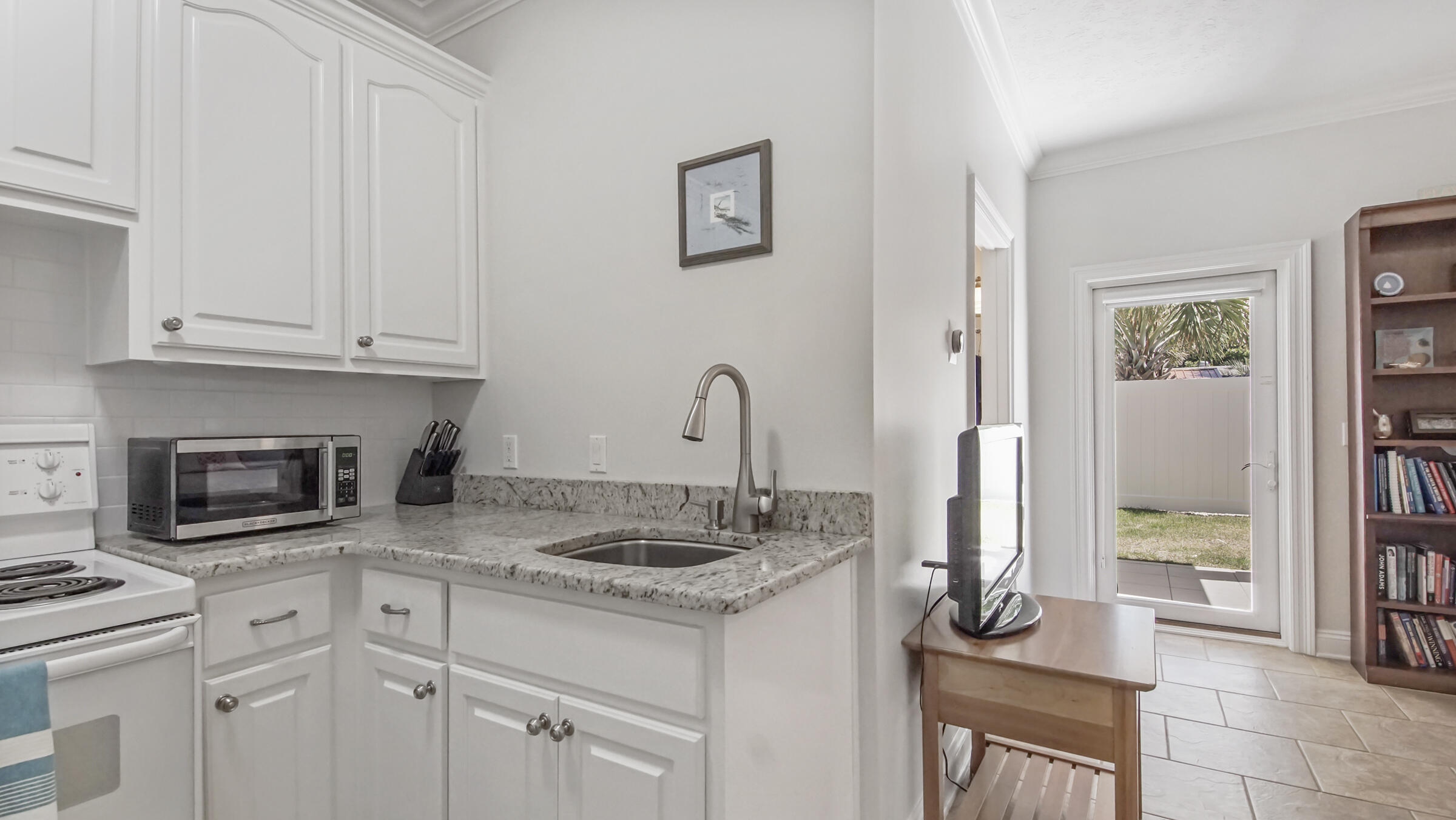LAGUNA BEACH ESTATES 2ND ADDN - Residential