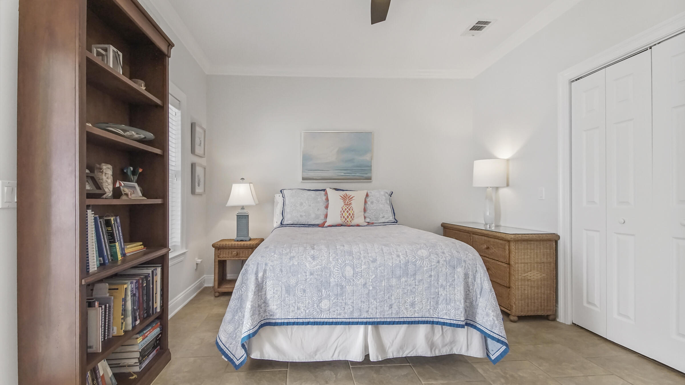 LAGUNA BEACH ESTATES 2ND ADDN - Residential