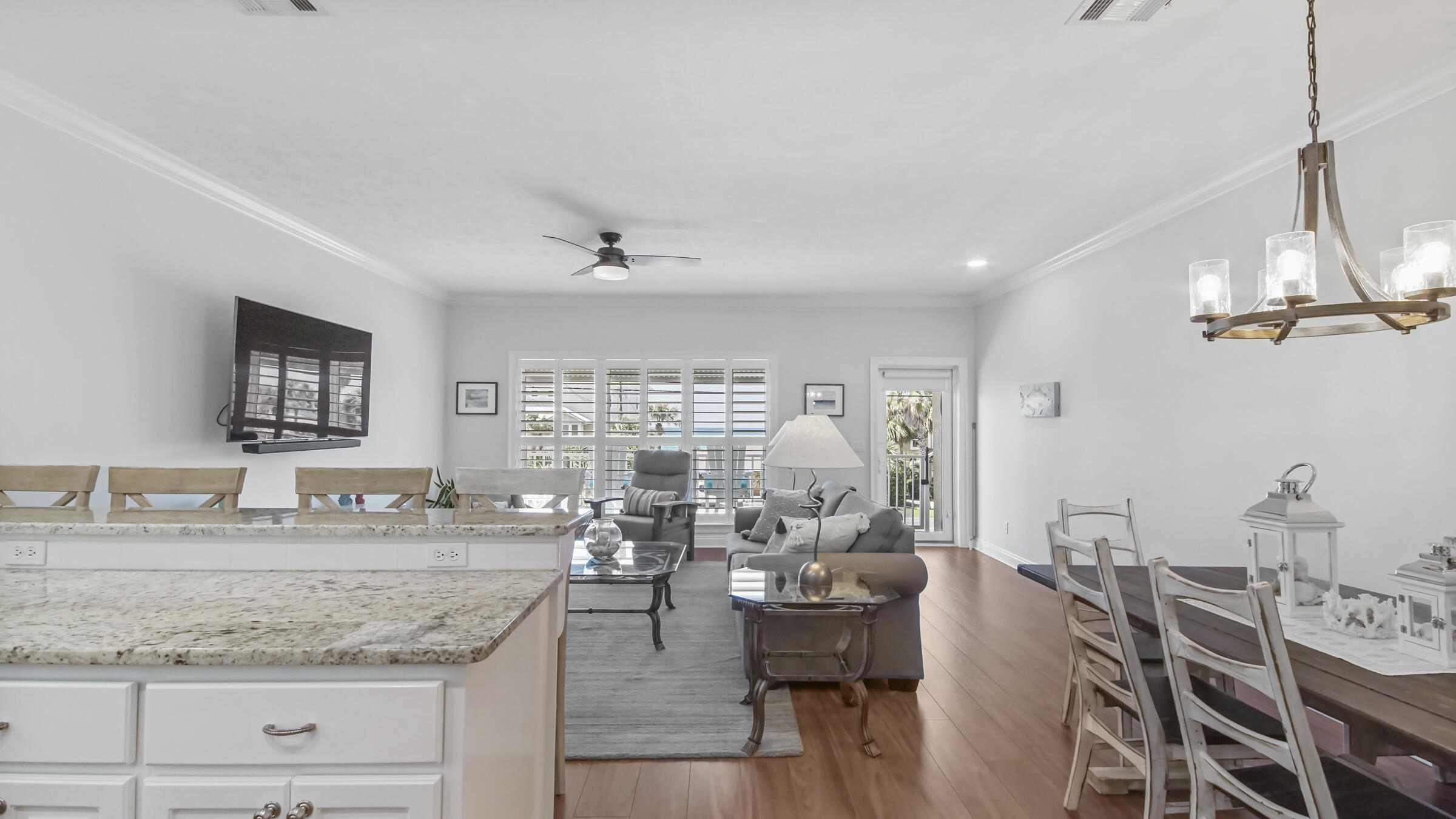 LAGUNA BEACH ESTATES 2ND ADDN - Residential