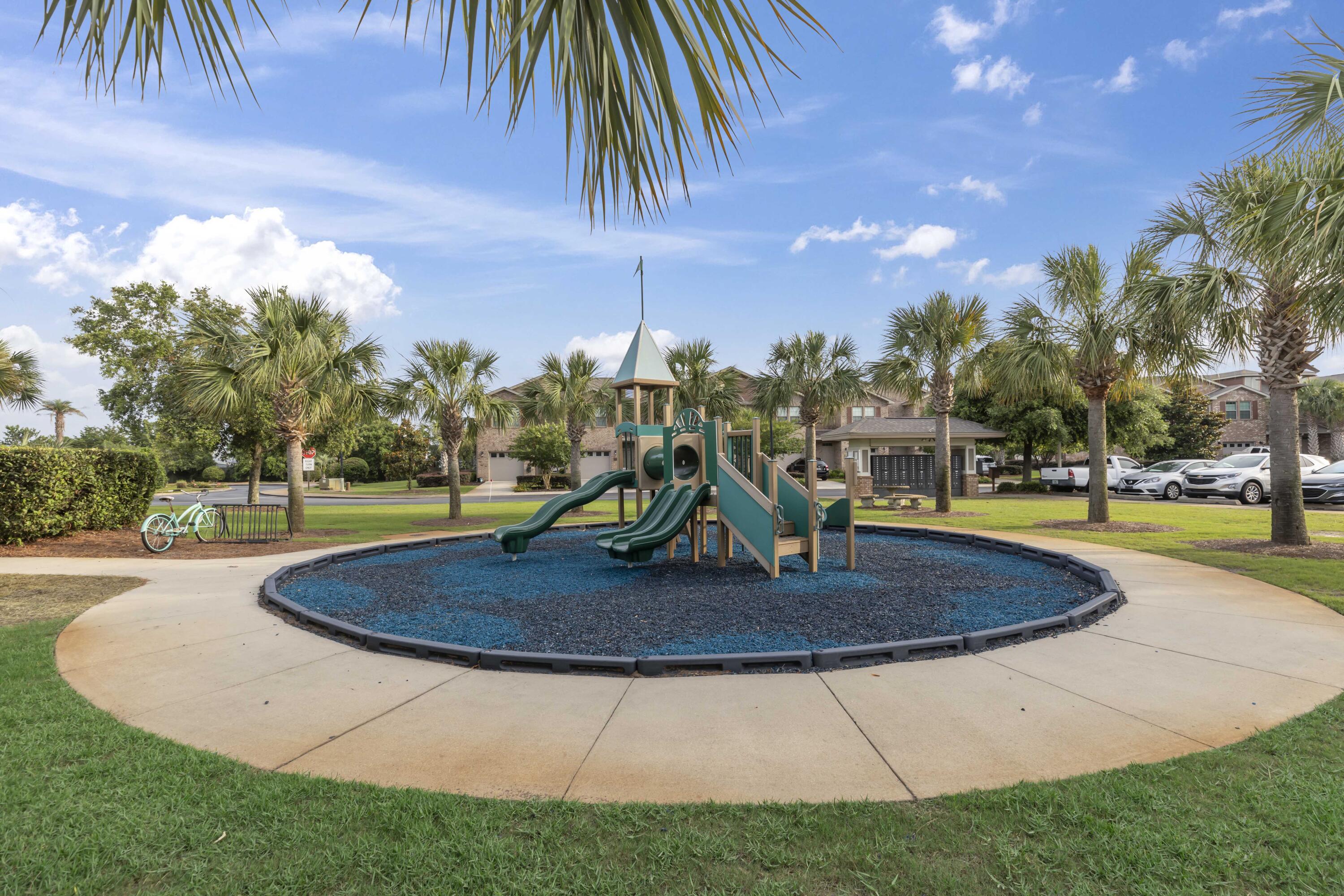 RESERVE POINTE - Residential