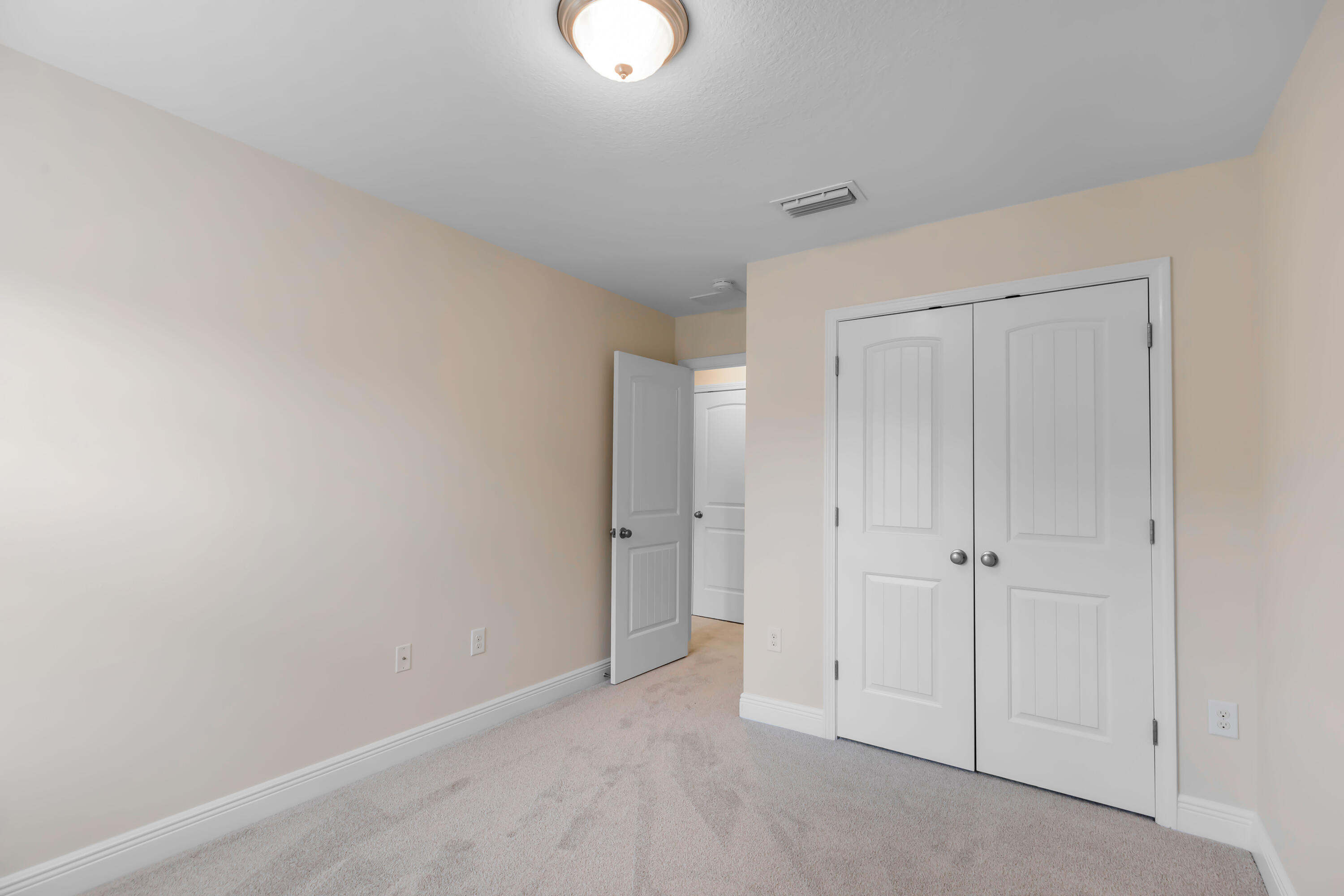 RESERVE POINTE - Residential