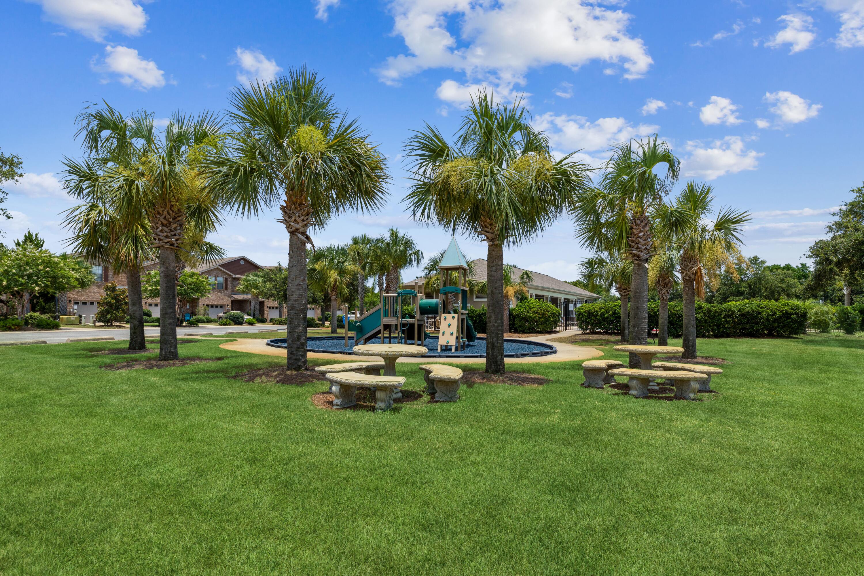 RESERVE POINTE - Residential