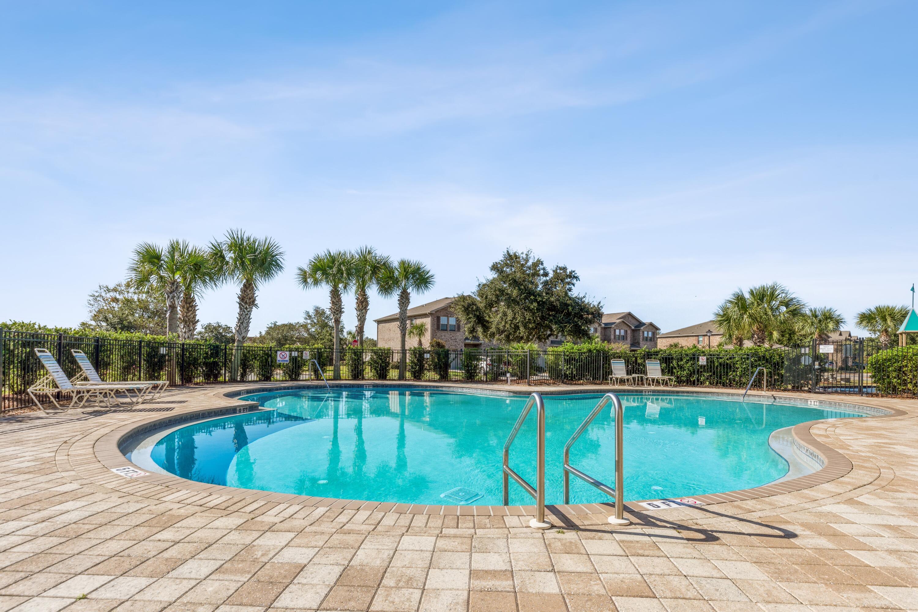 RESERVE POINTE - Residential