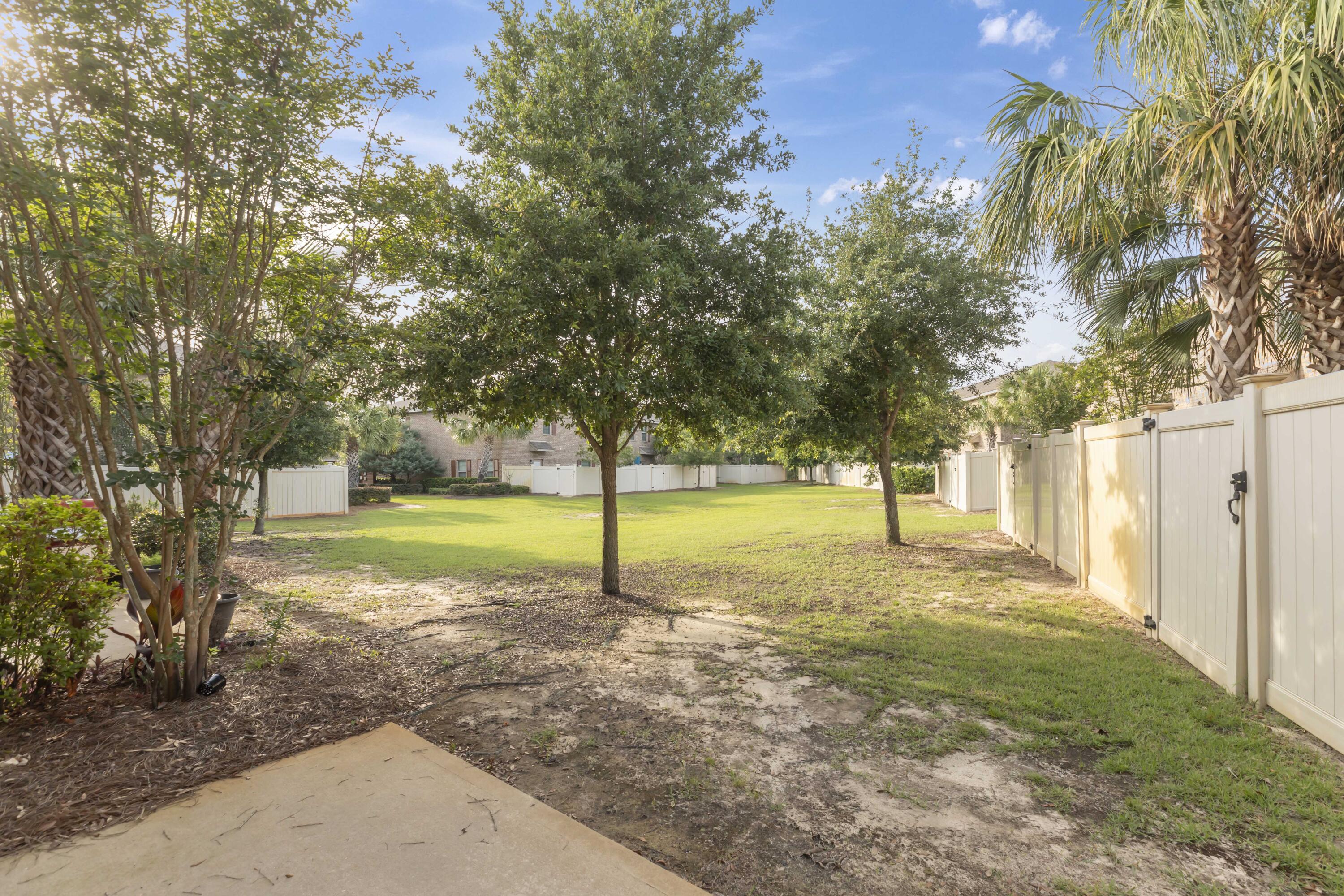 RESERVE POINTE - Residential