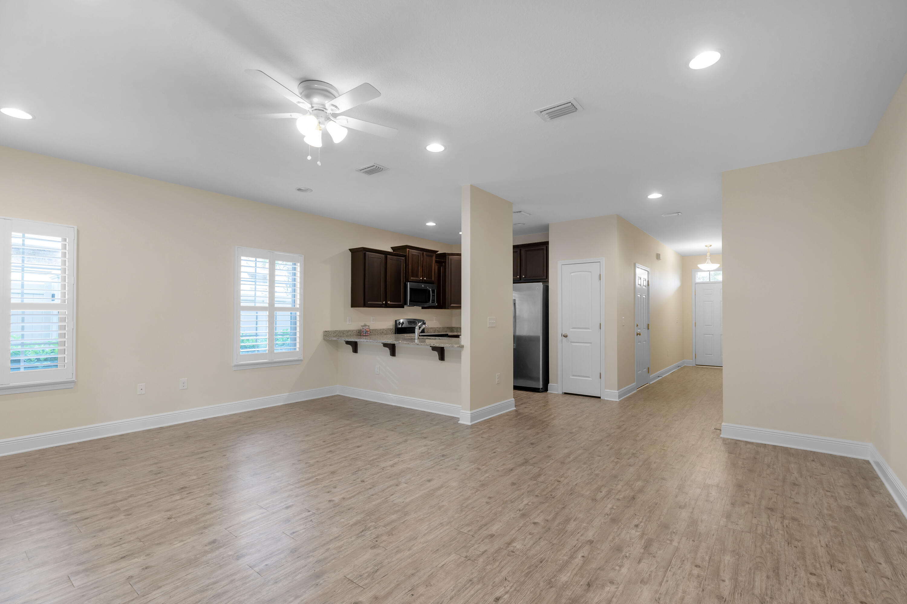 RESERVE POINTE - Residential