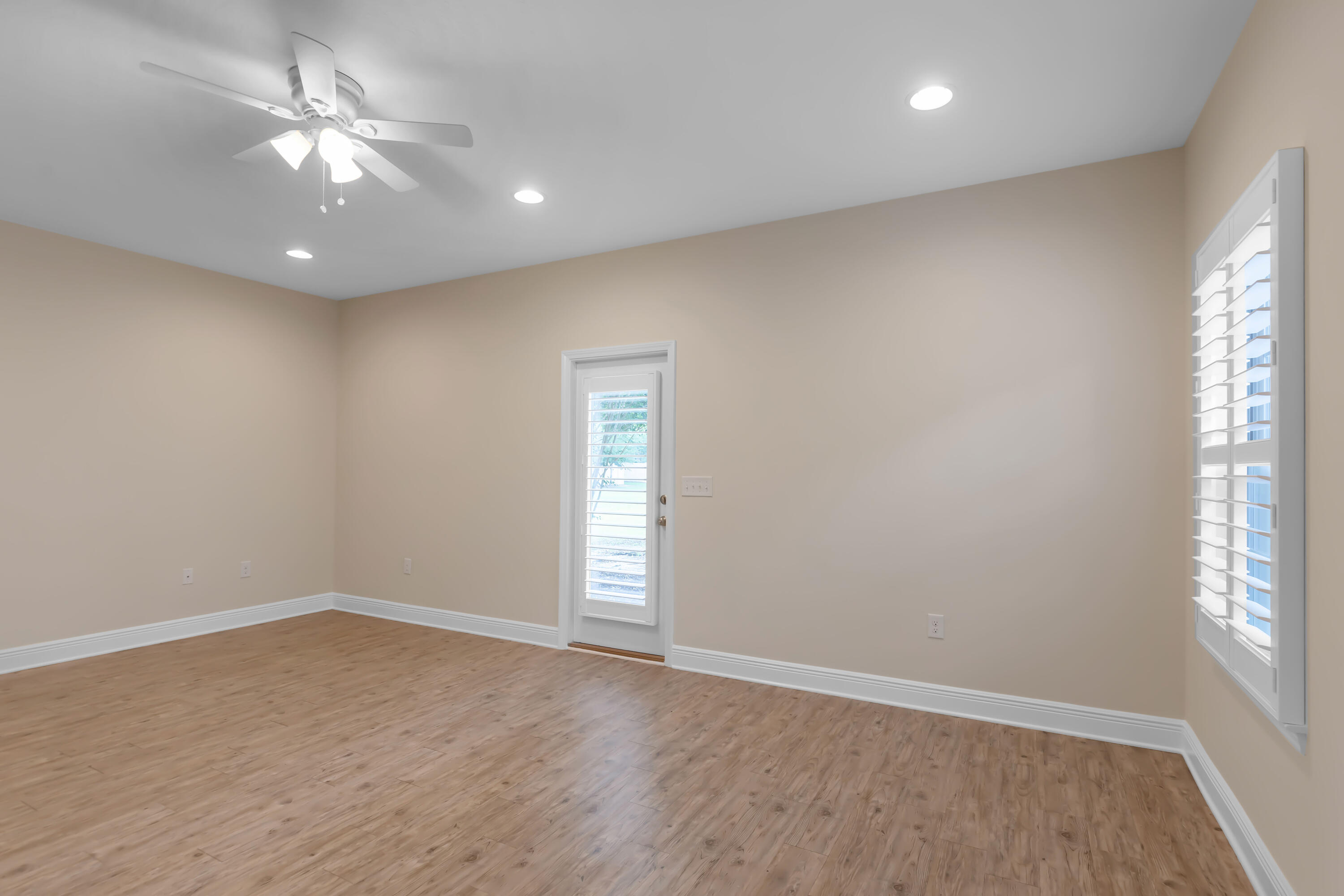 RESERVE POINTE - Residential