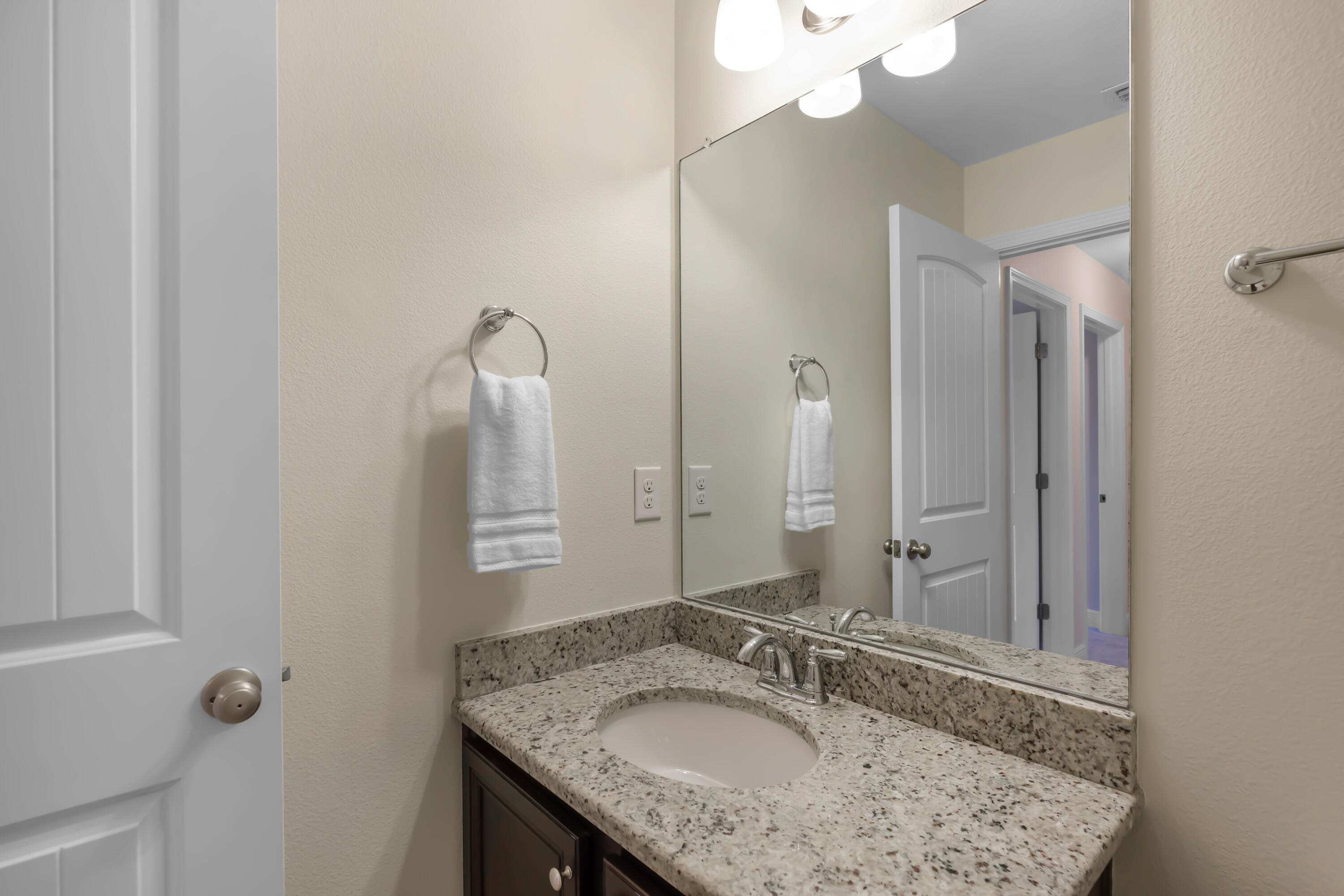 RESERVE POINTE - Residential