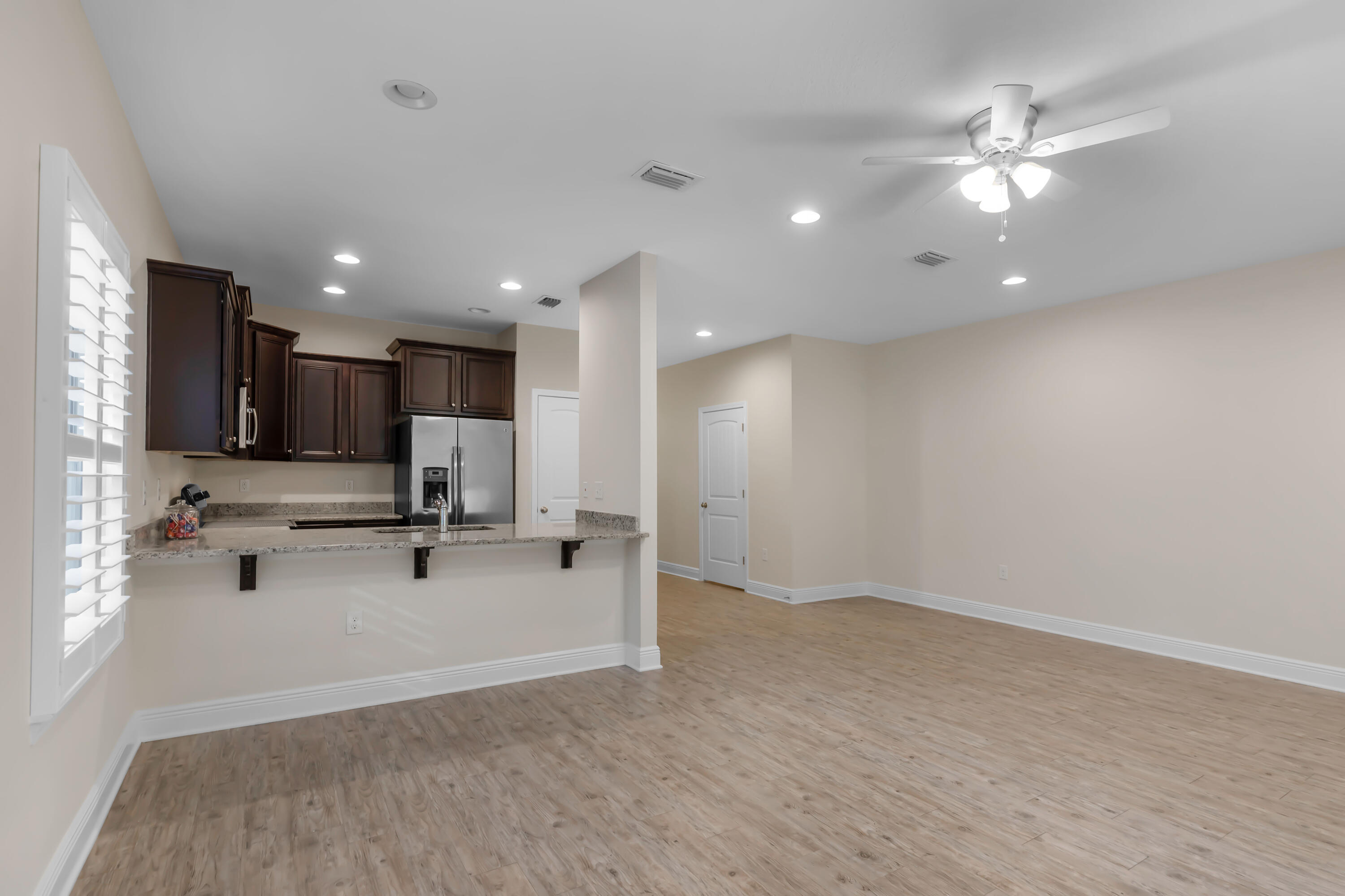 RESERVE POINTE - Residential