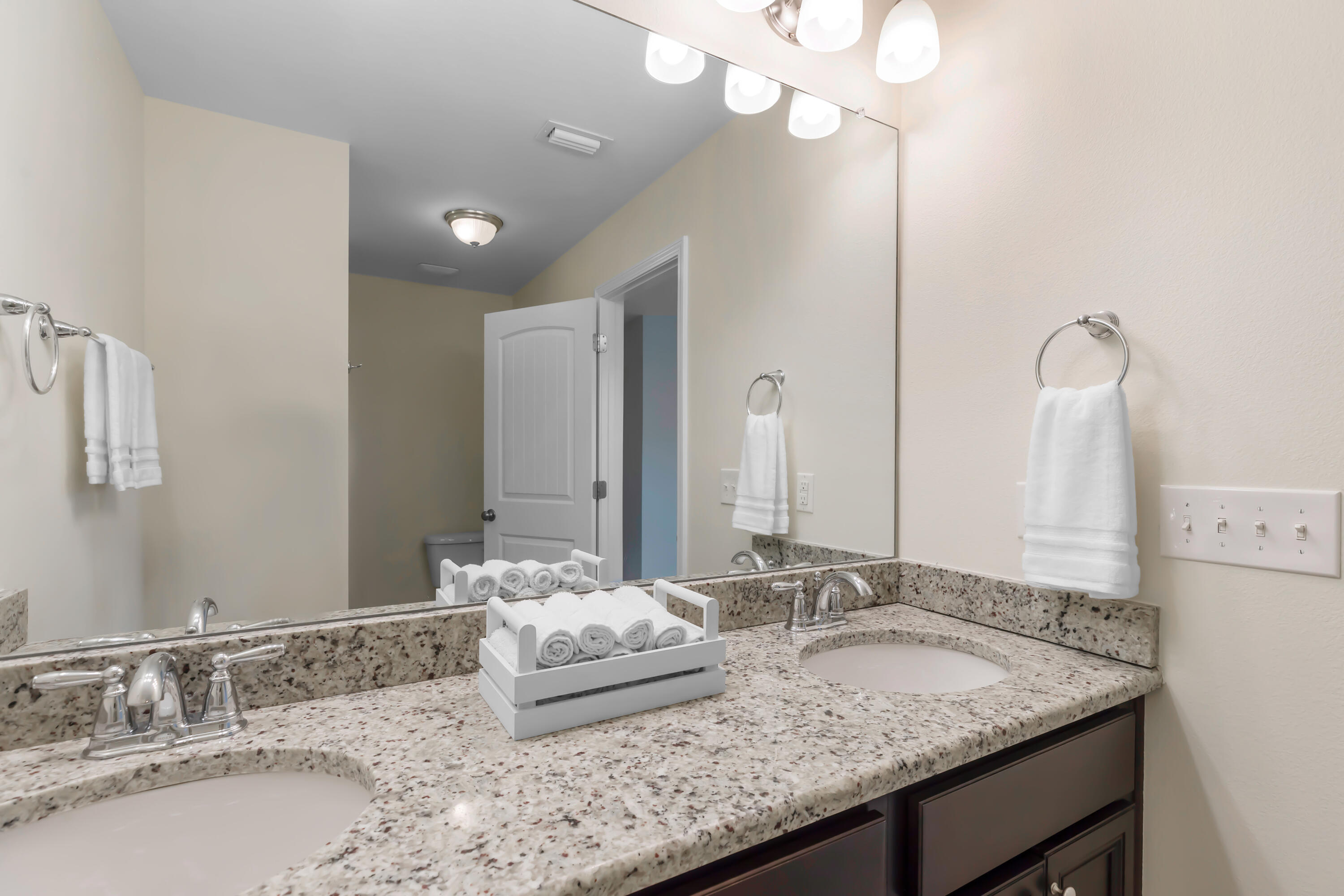 RESERVE POINTE - Residential