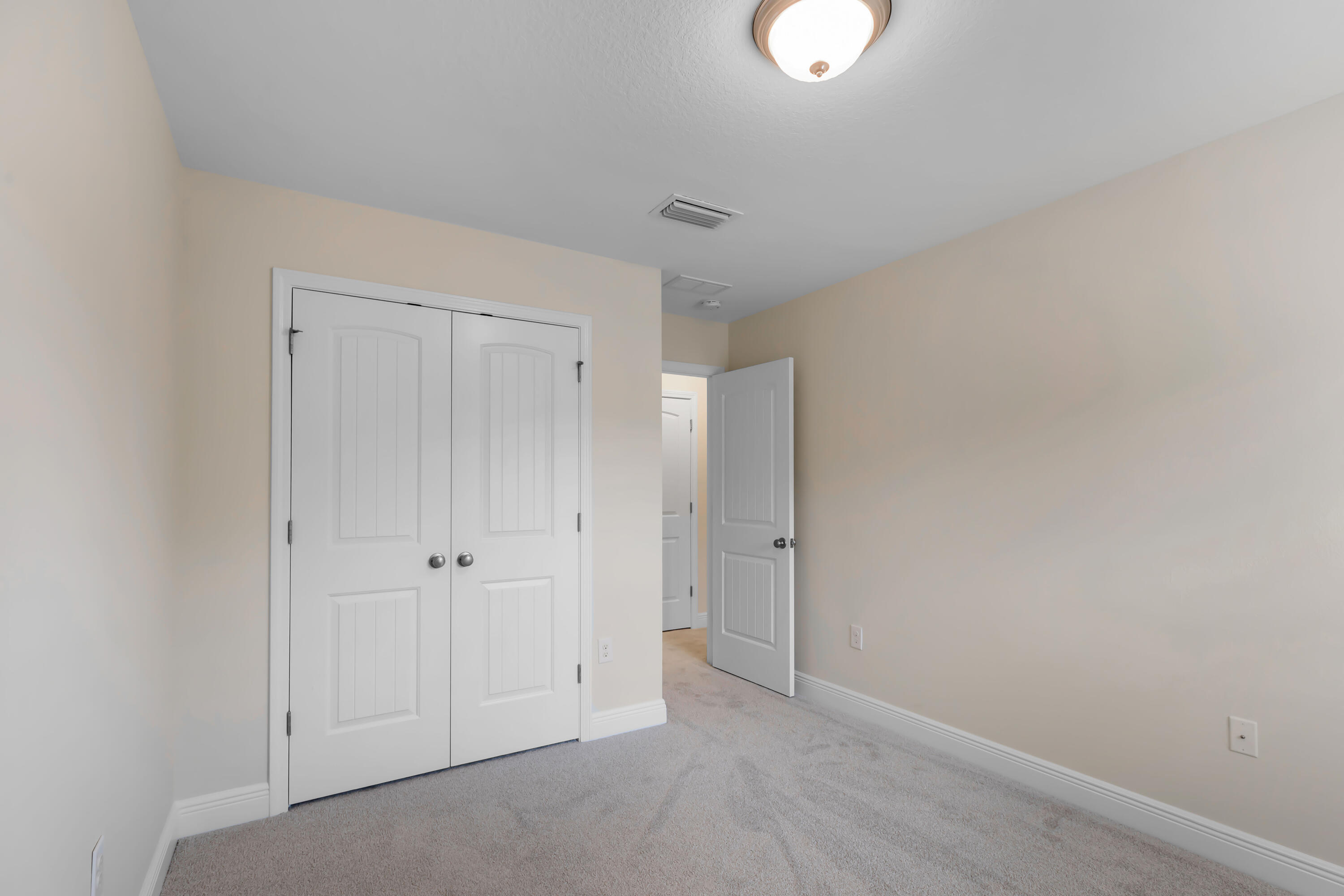 RESERVE POINTE - Residential