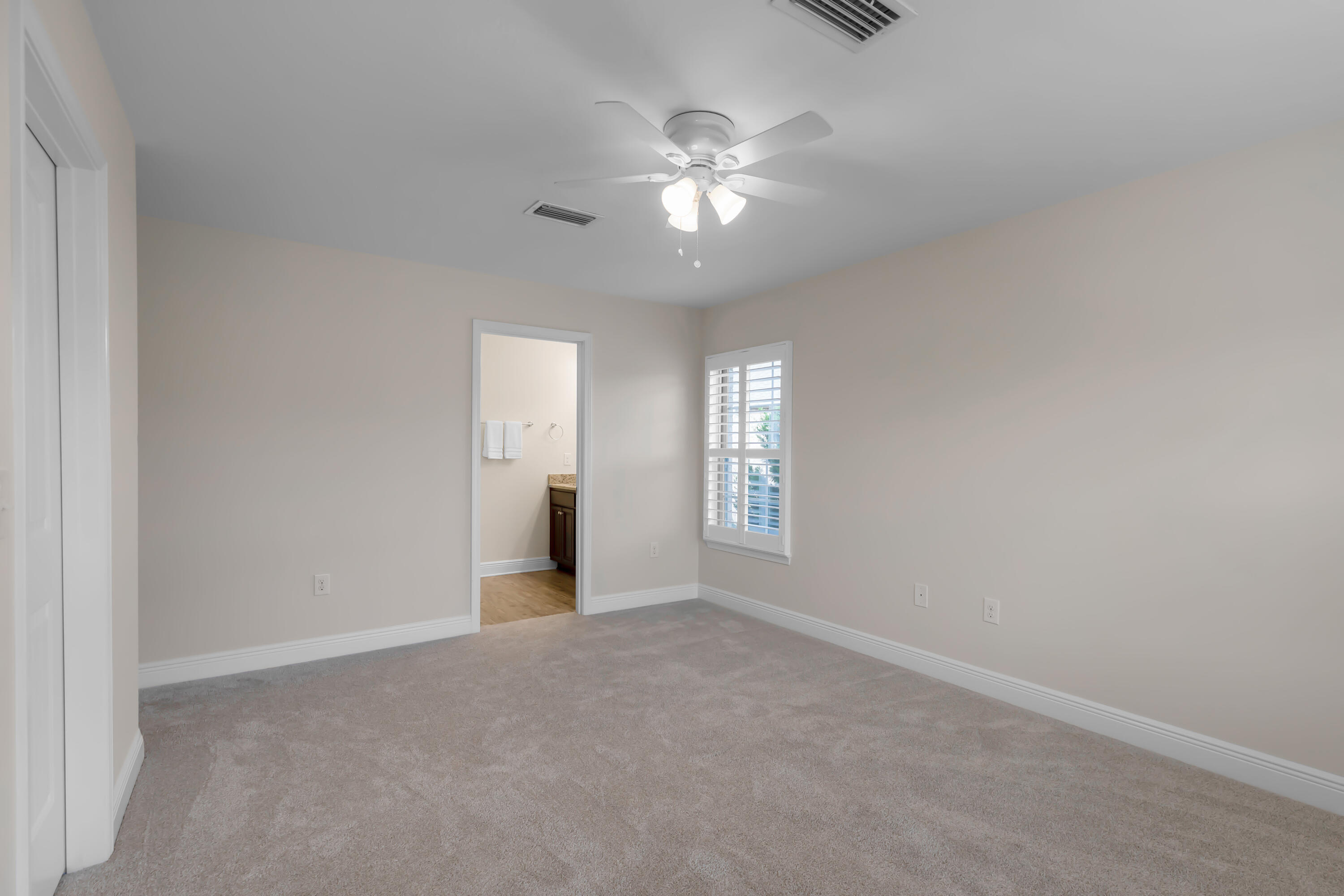 RESERVE POINTE - Residential