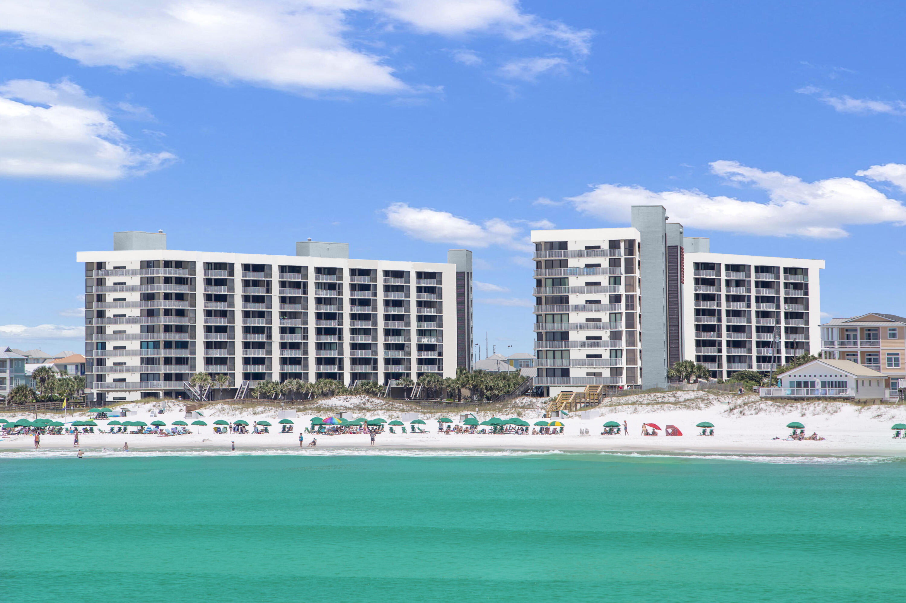 MAINSAIL CONDO PH 1 - Residential