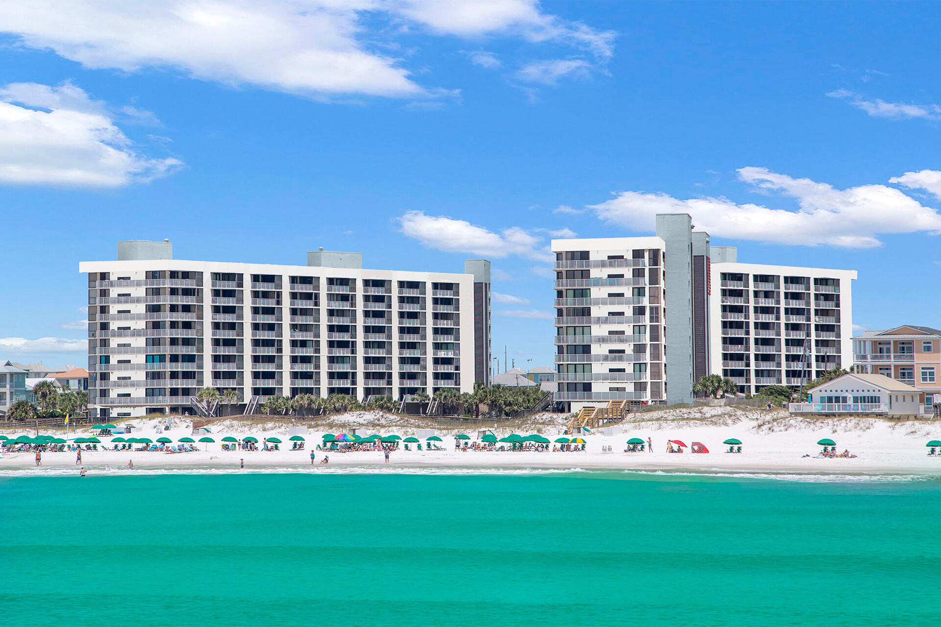 MAINSAIL CONDO PH 1 - Residential